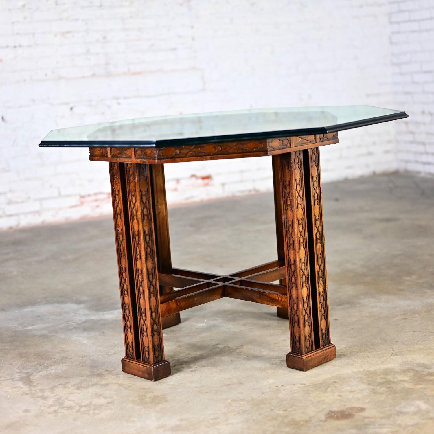 Chinese Chippendale Drexel Heritage Achteck Center oder Esstisch w/Glasplatte (20. Jahrhundert) im Angebot