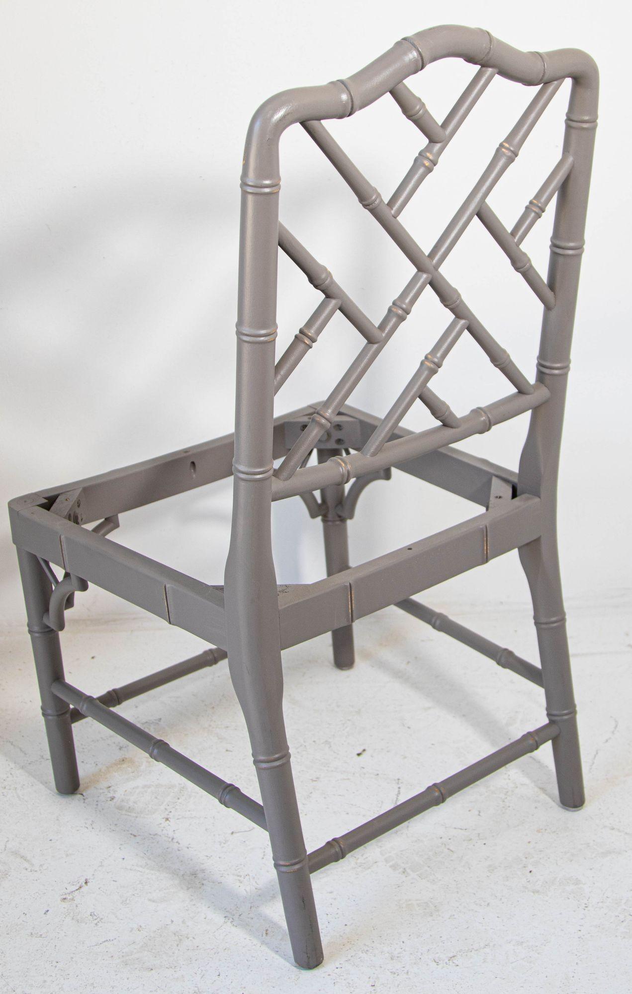 Ensemble de quatre chaises Chippendale chinoises en faux bambou de style Jonathan Adler en vente 6