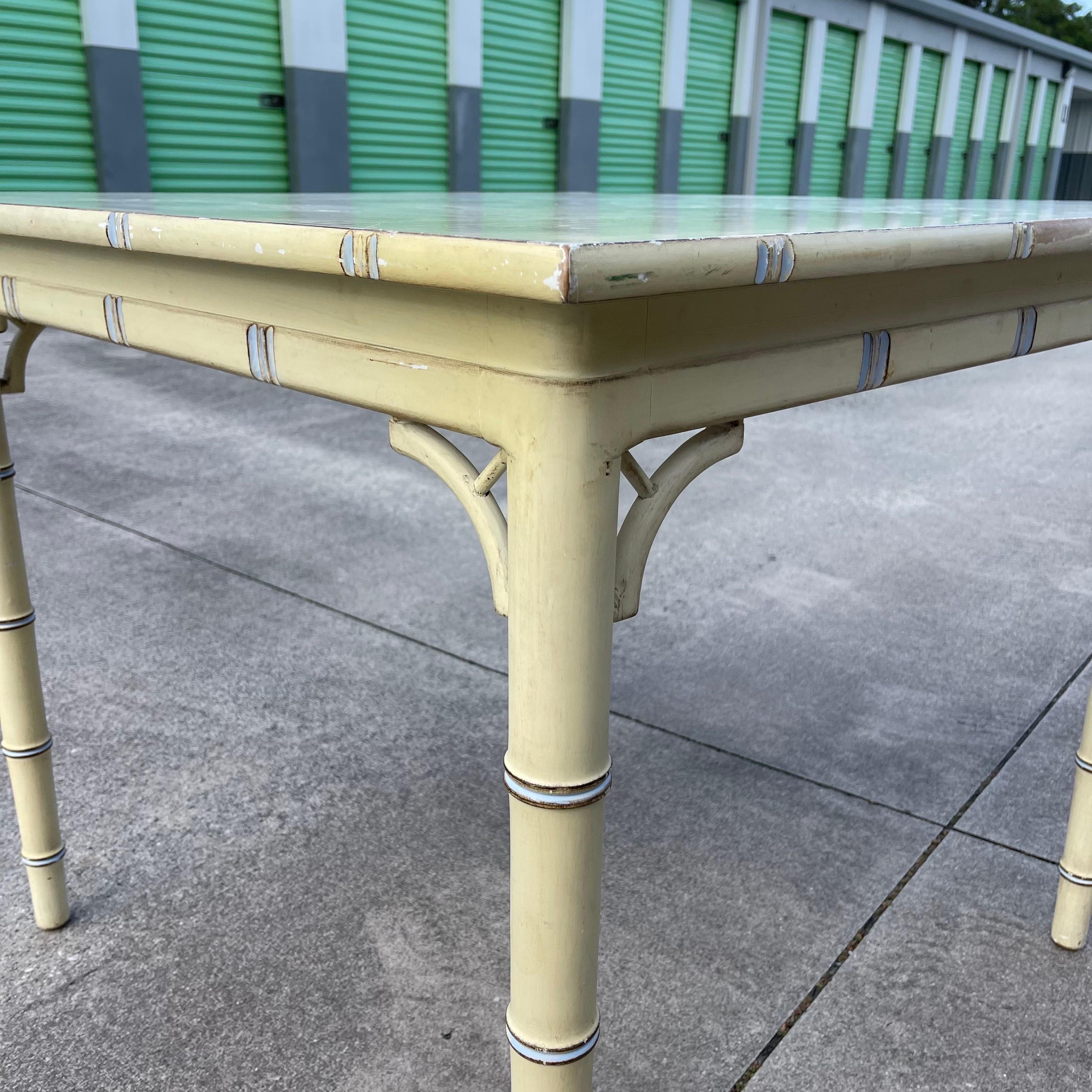 Chinesischer quadratischer Chippendale-Esstisch aus Kunstbambus mit Laubsägearbeiten, Bistro 2