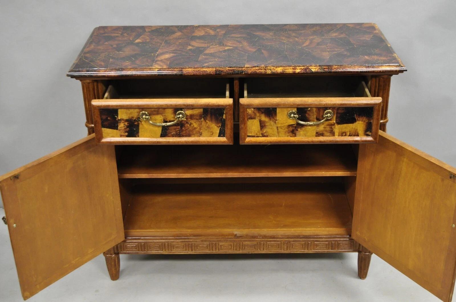 Chippendale chino Bambú de imitación Ratán carey Servidor Buffet Bar Gabinete en Bueno estado para la venta en Philadelphia, PA