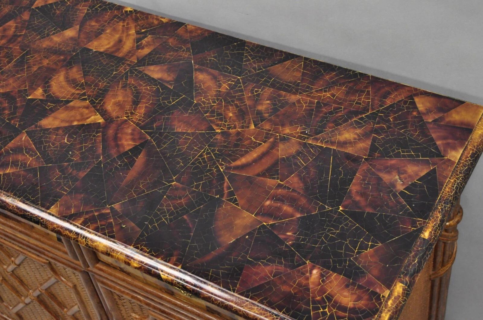 Chippendale chino Bambú de imitación Ratán carey Servidor Buffet Bar Gabinete siglo XX en venta