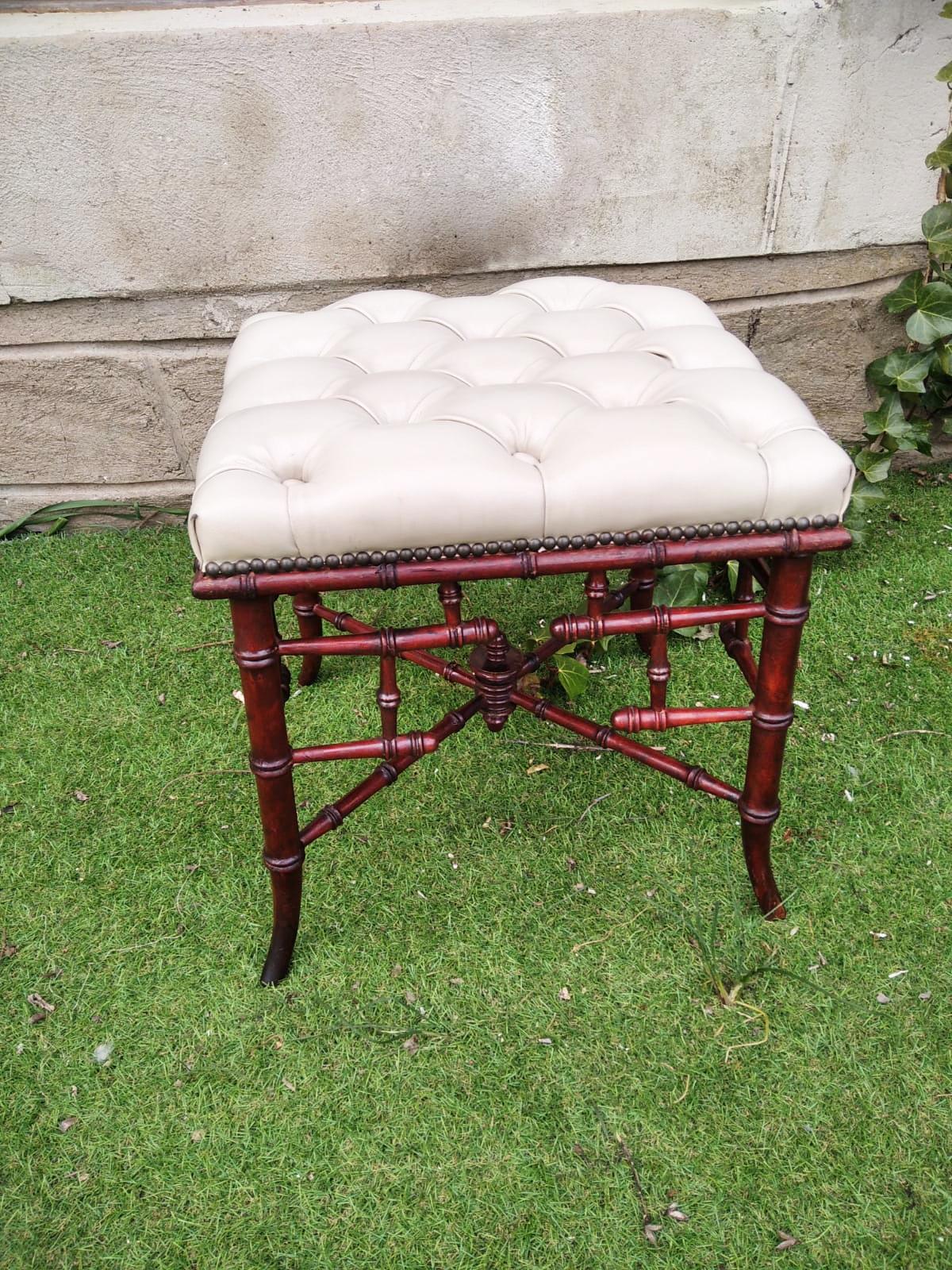 Chinese Chippendale  Stool  Chippendale Style  Faux Bamboo Whit Leather Capitone    For Sale
