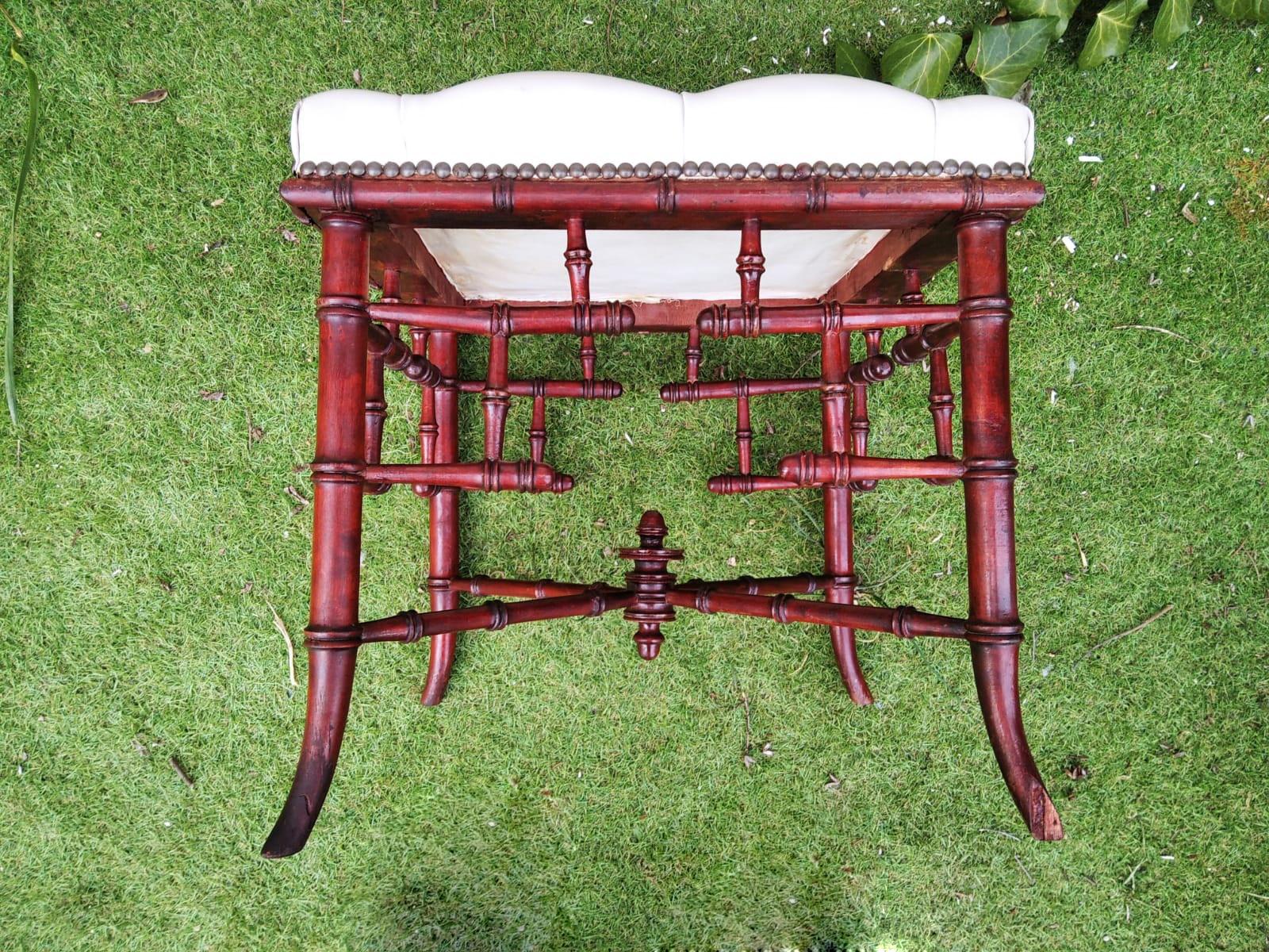 19th Century  Stool  Chippendale Style  Faux Bamboo Whit Leather Capitone    For Sale