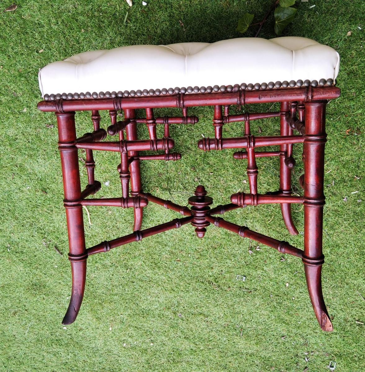 Wood Stool  Chippendale Style  Faux Bamboo Whit Leather Capitone
