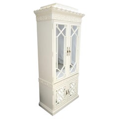 Armoire Chippendale chinoise en forme de pagode avec portes miroirs et lins réglables