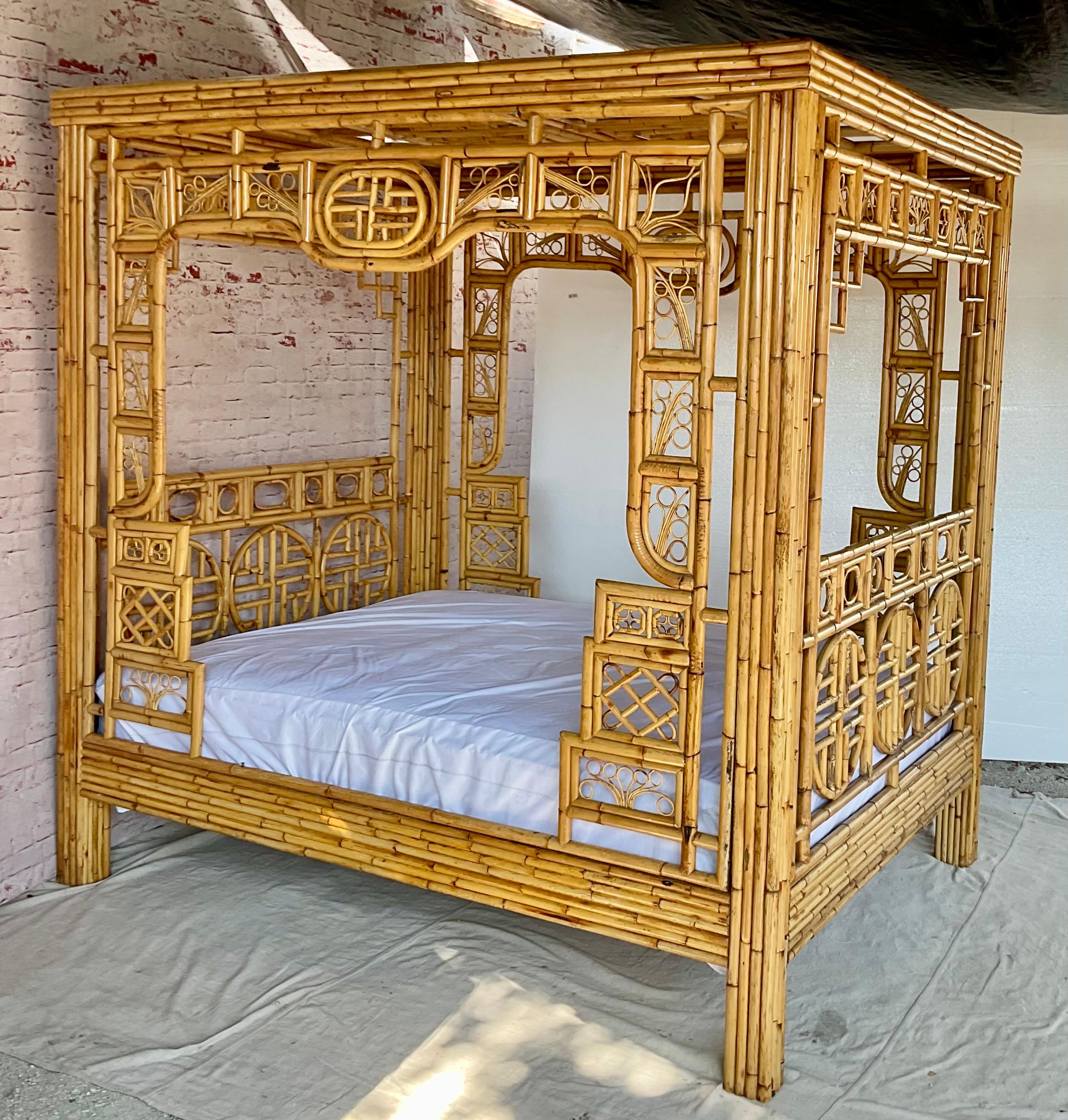 Chinese Chippendale Rattan Bamboo Queen Canopy Bed, Palm Beach Style For Sale 8