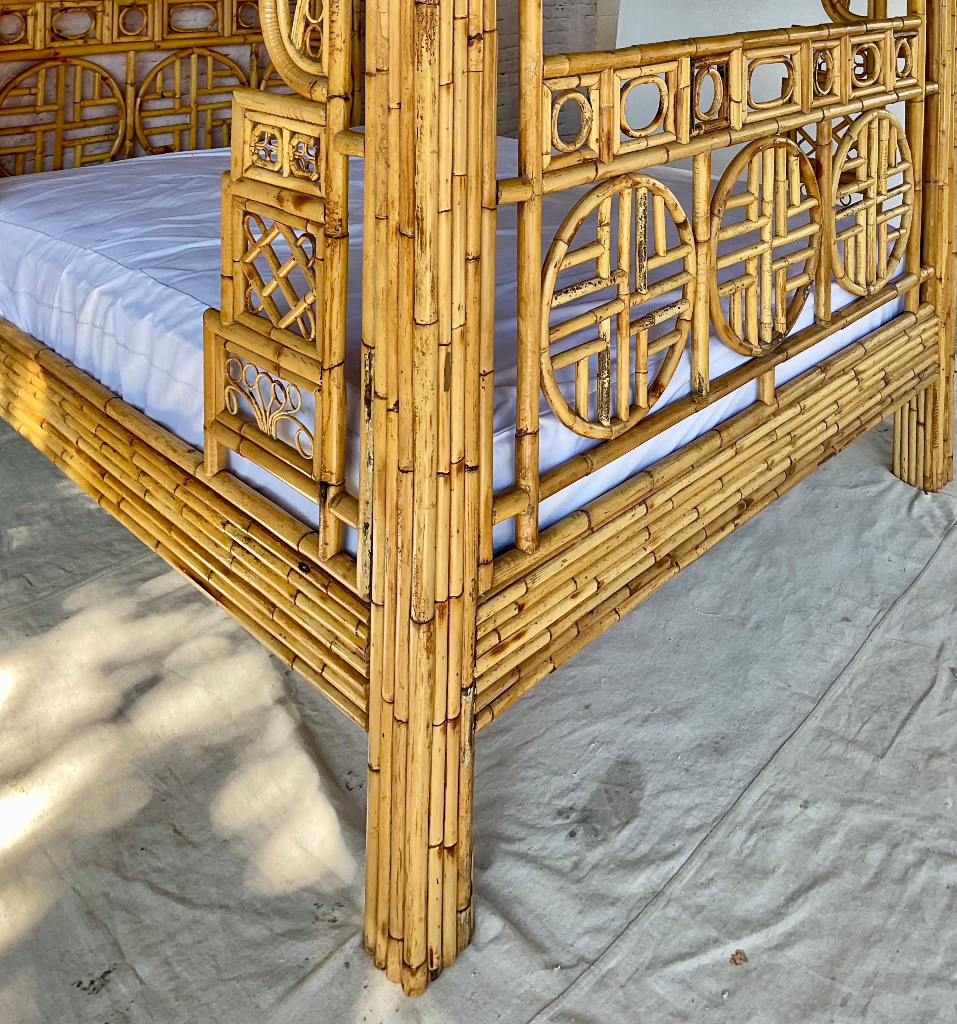 Chinese Chippendale Rattan Bamboo Queen Canopy Bed, Palm Beach Style For Sale 4