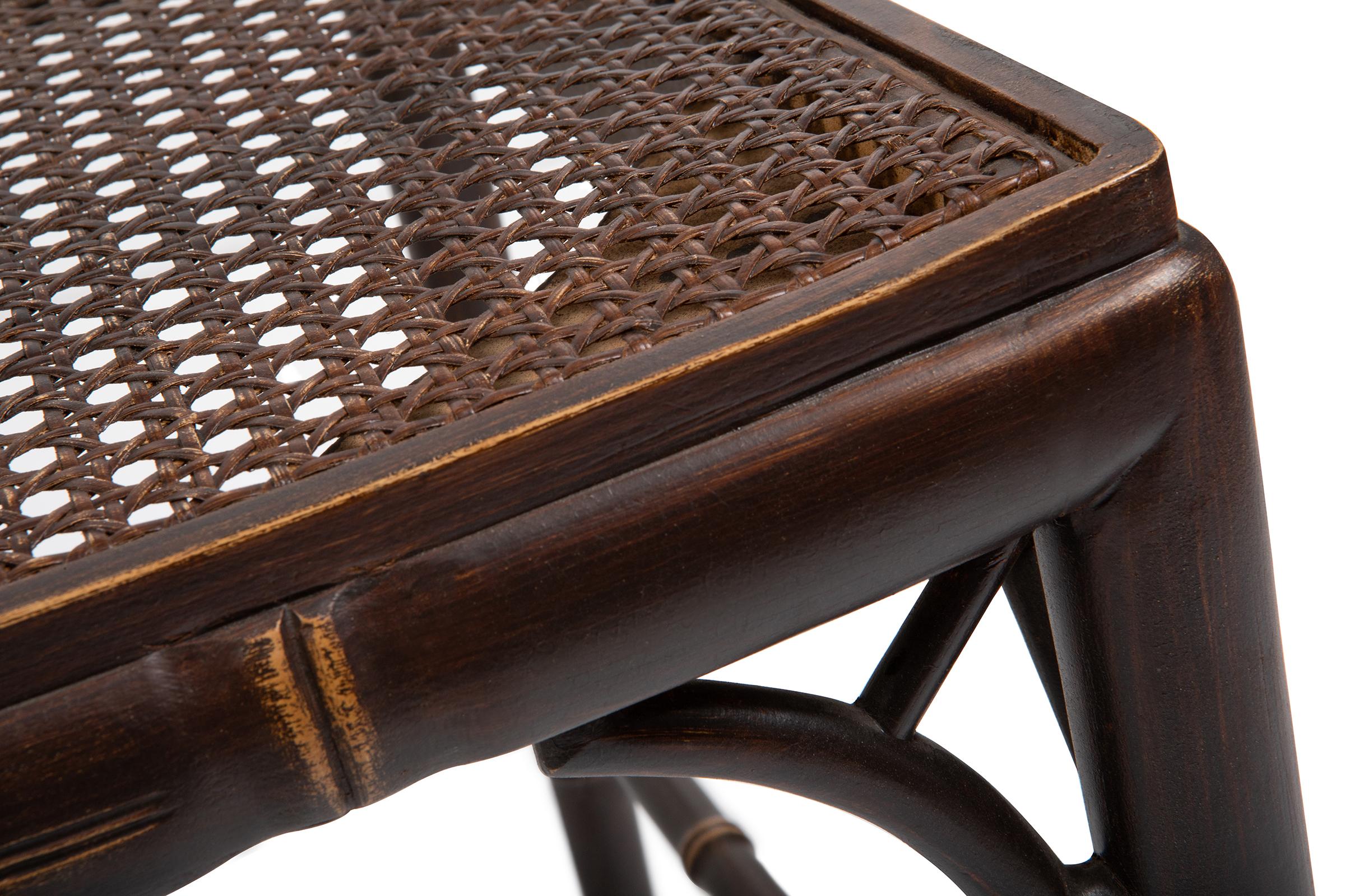 Chinesischer Sessel im Chippendale-Stil, Holzrahmen, Sitz mit Schilfrohr, hergestellt in Italien im Angebot 1