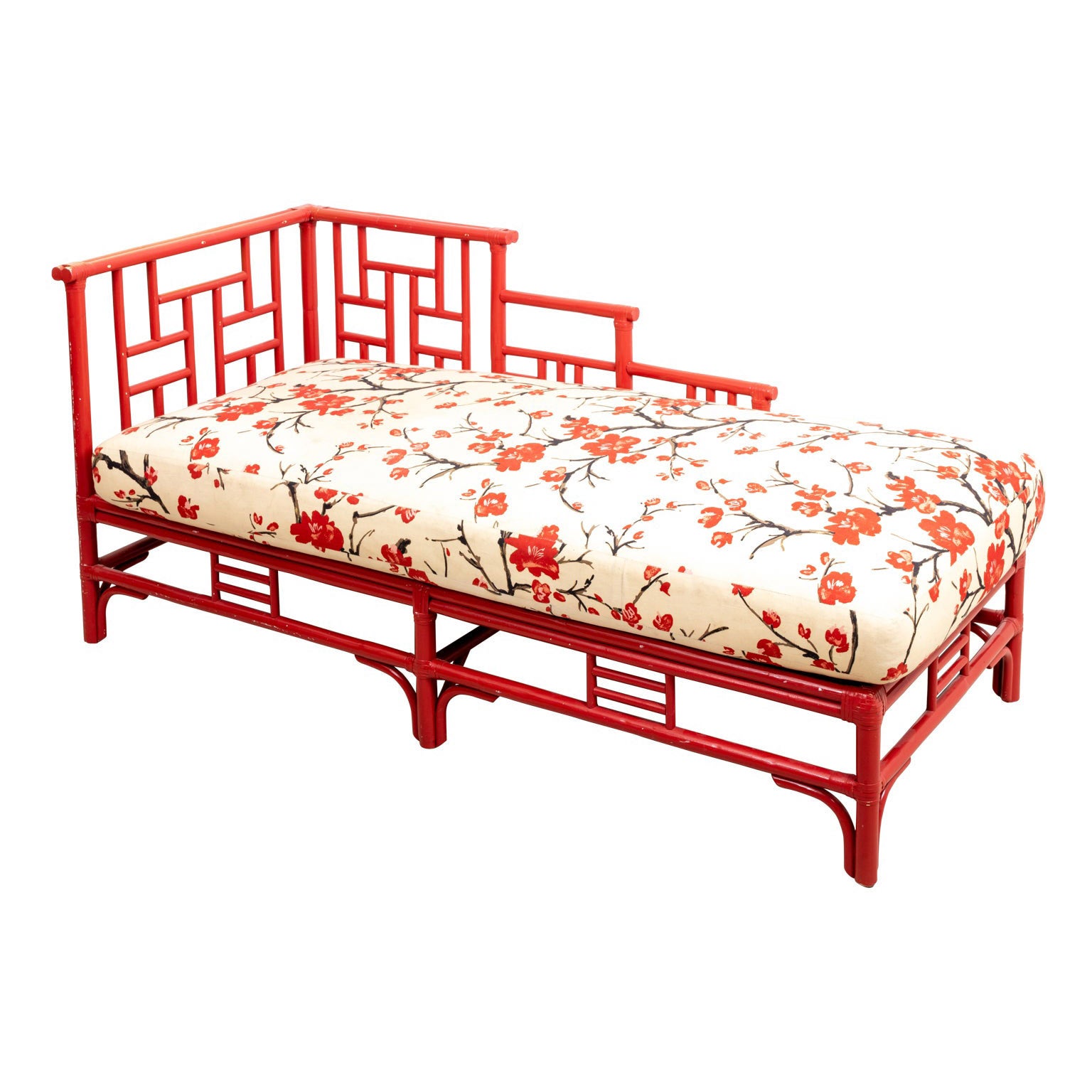 Chinese Chippendale Style Chaise Lounge Chair with Painted Bamboo Frame For Sale