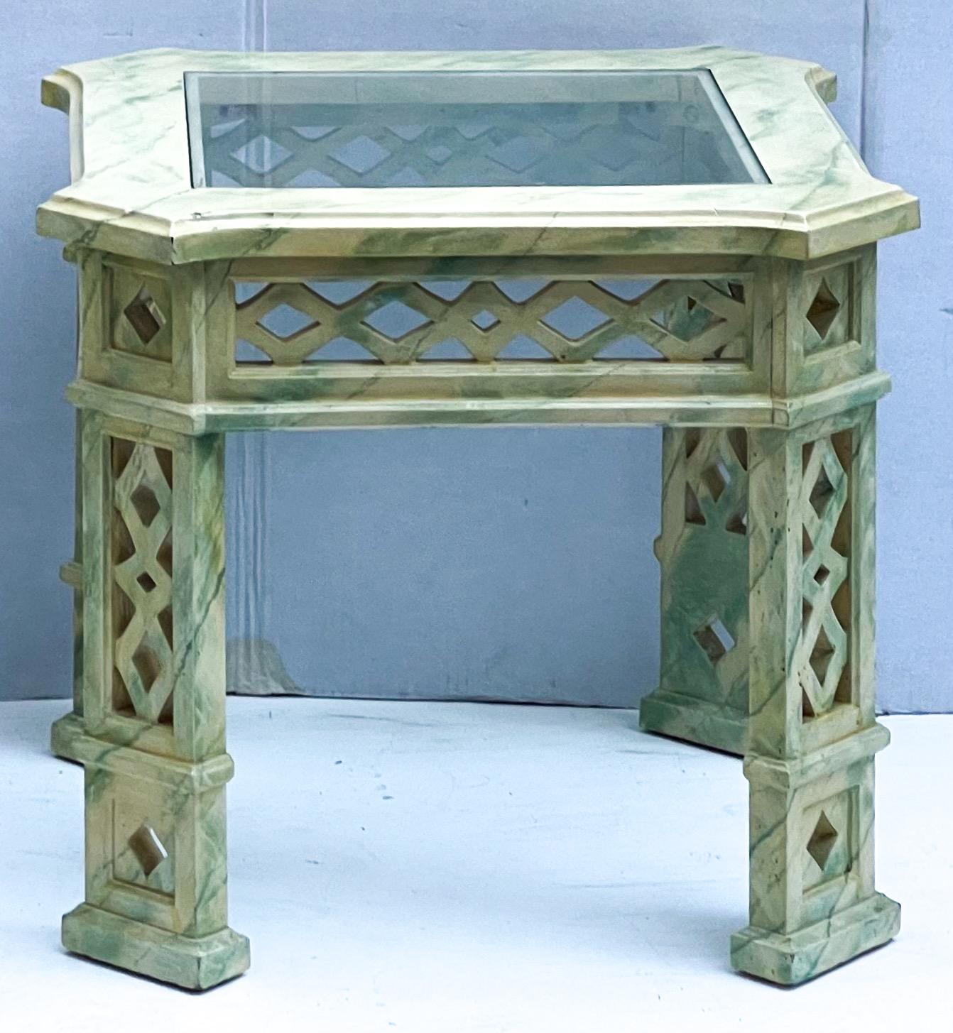 Chinese Chippendale Style Faux Marble Painted Side Tables Att. Tomlinson, Pair In Good Condition In Kennesaw, GA