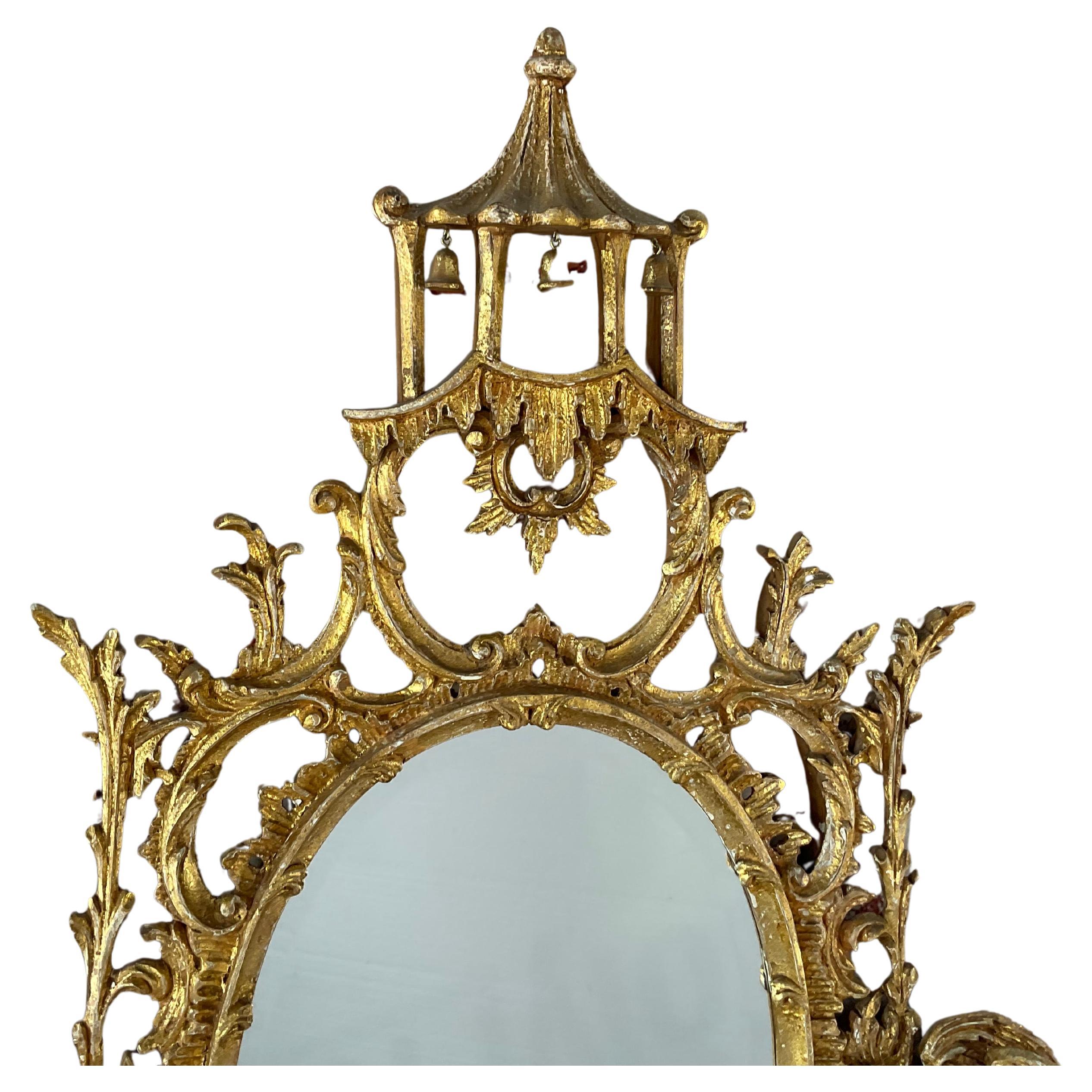 Chippendale cinese Specchio cinese in legno dorato in stile Chippendale
