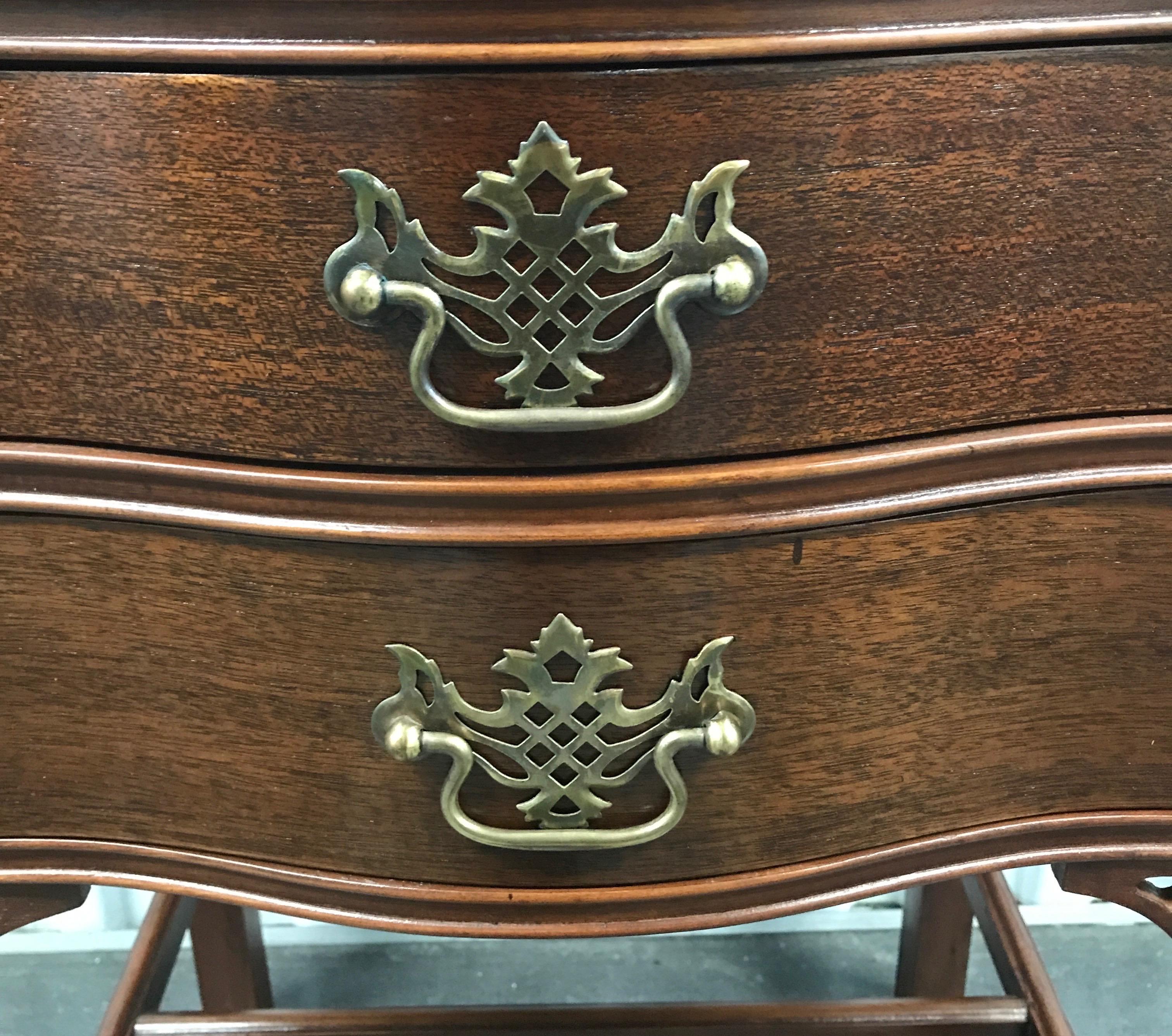 Chinese Chippendale Style Nightstand or Side Table In Good Condition In West Palm Beach, FL
