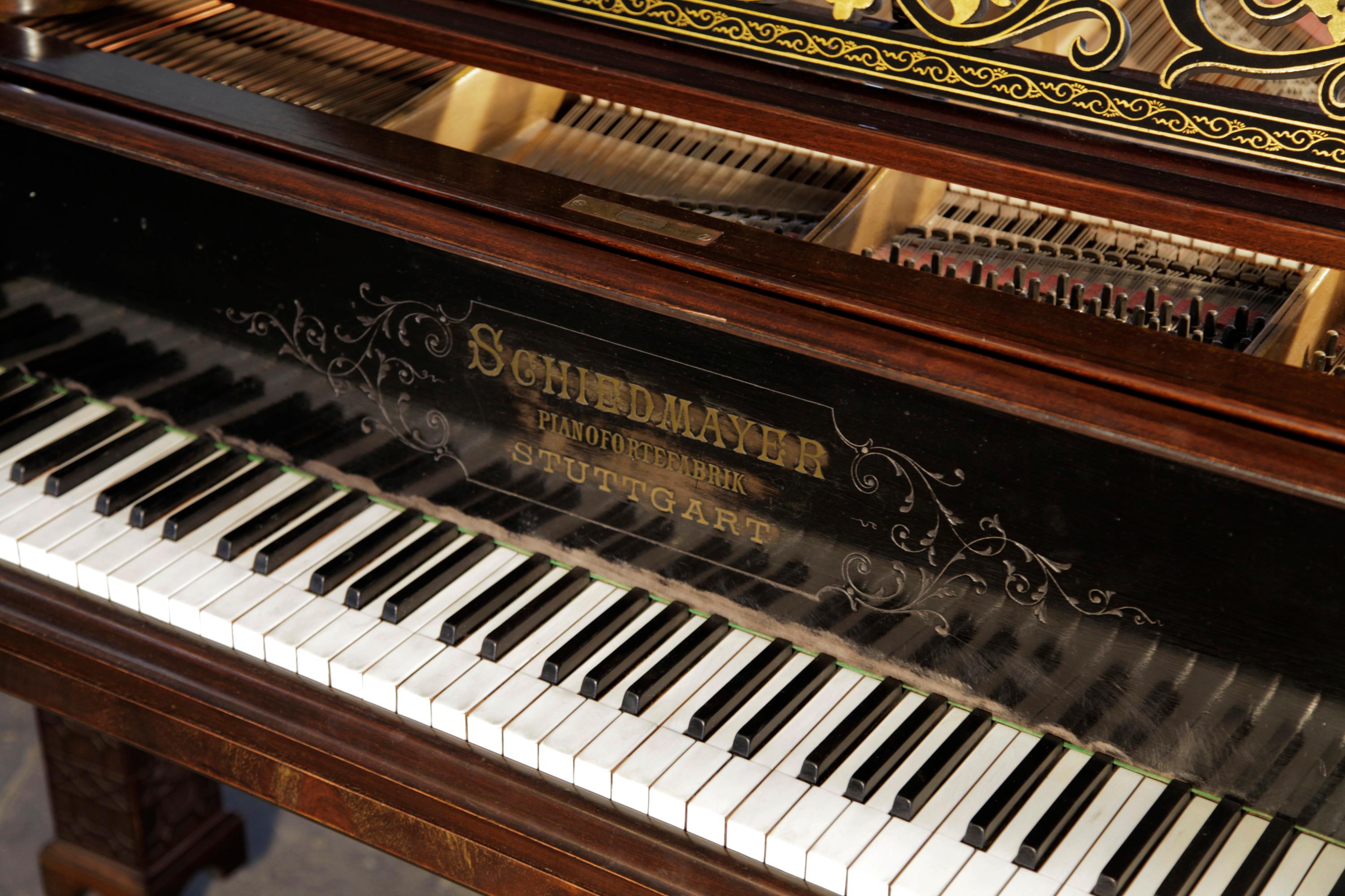 Chinese Chippendale Style Schiedmayer Piano Oriental Scenes Embossed Japanning For Sale 7