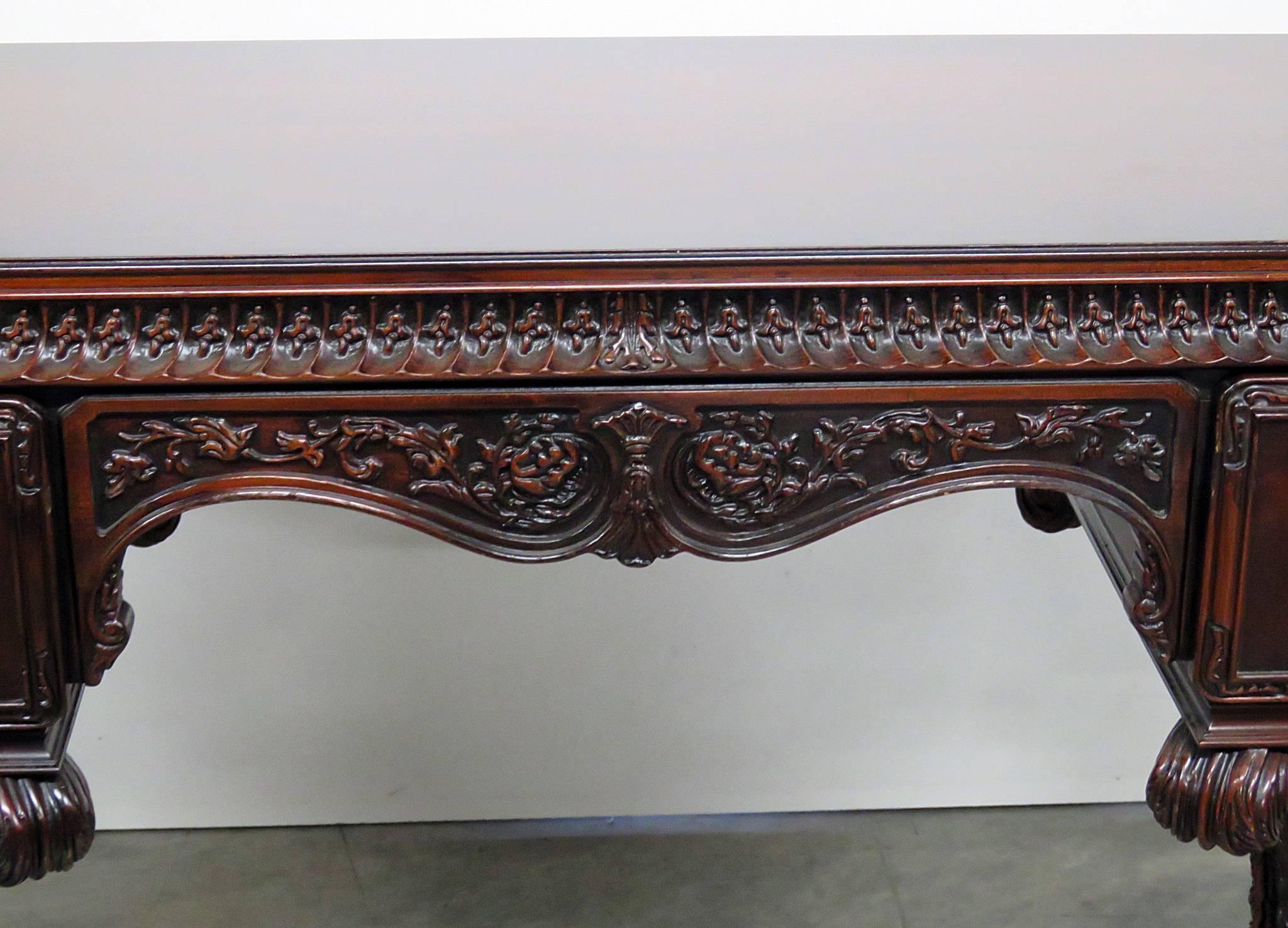 American Prince of Wales Plume Base Chinese Chippendale Ladies Mahogany Vanity 