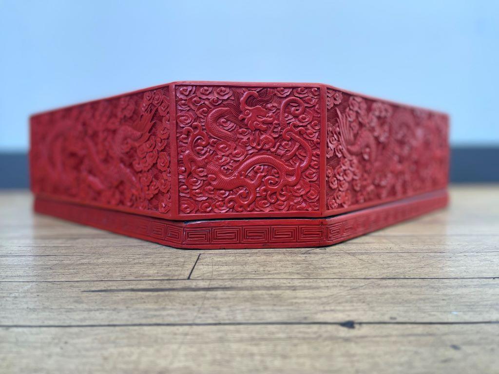 Chinese Cinnabar Box with 13 Dragons In Good Condition For Sale In New York, NY
