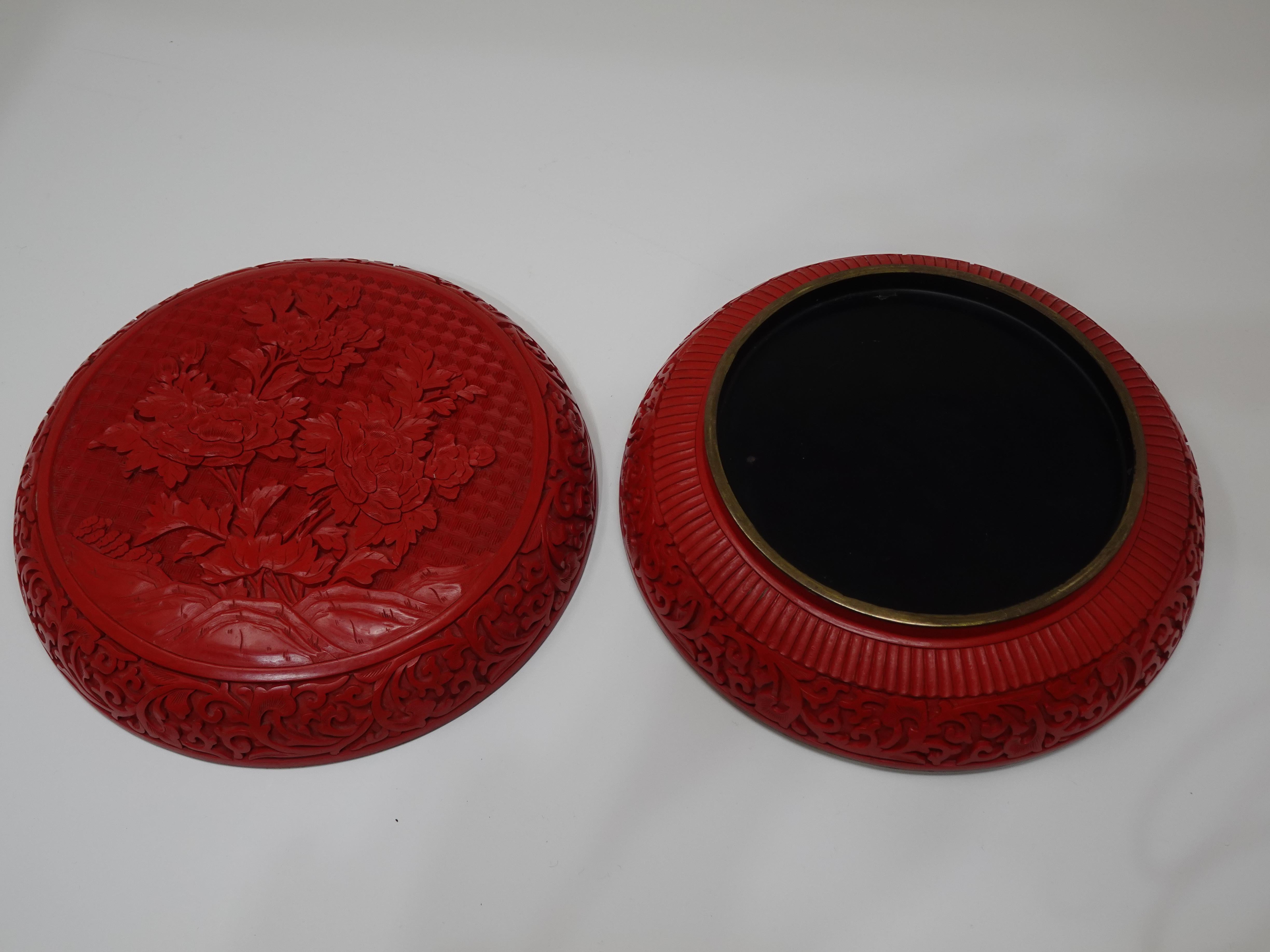 Chinese Cinnabar Chrysanthemum Box 1