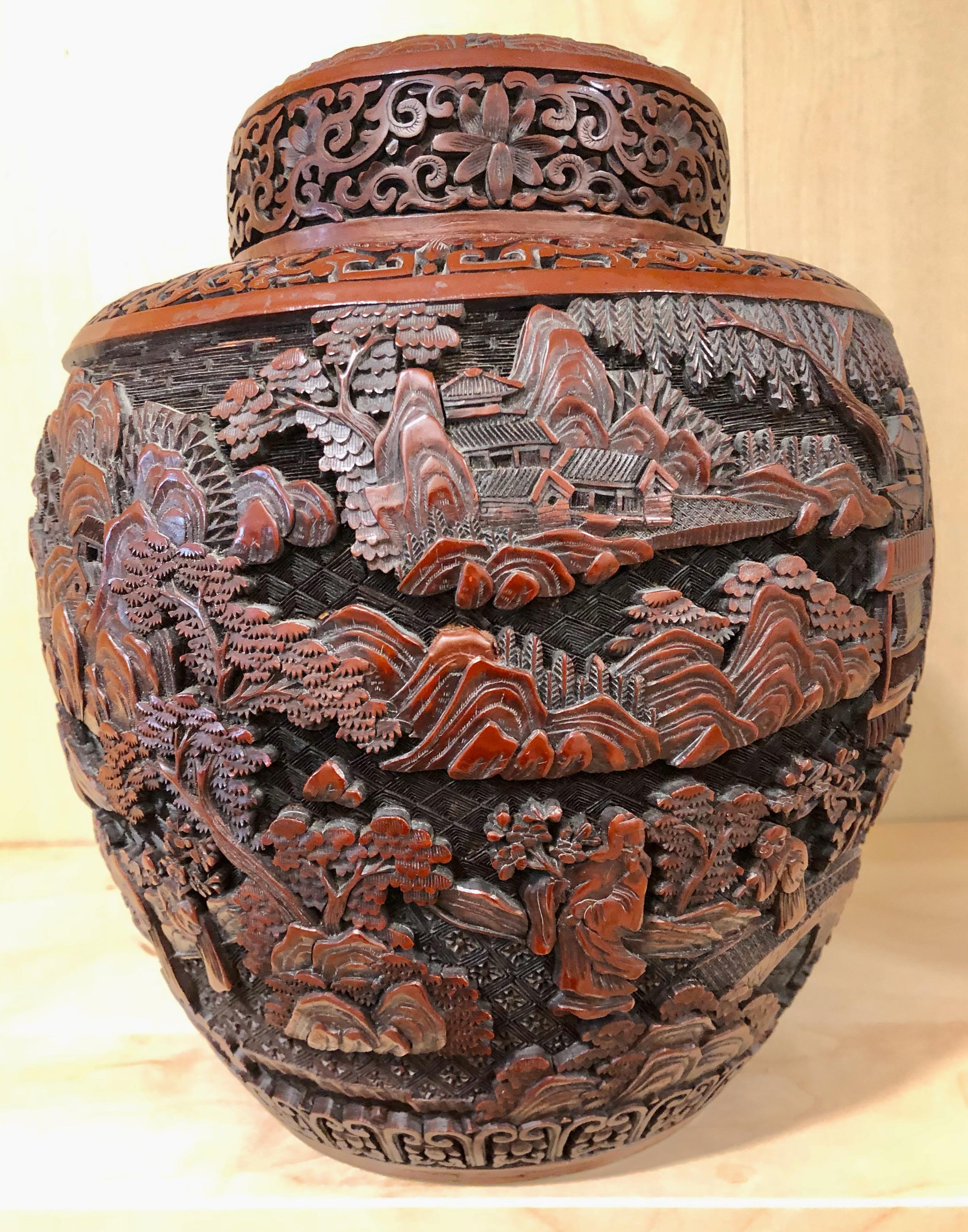 Chinesisches Cinnabar-Deckelglas mit Deckel, spätes 19. Jahrhundert (Chinesischer Export) im Angebot