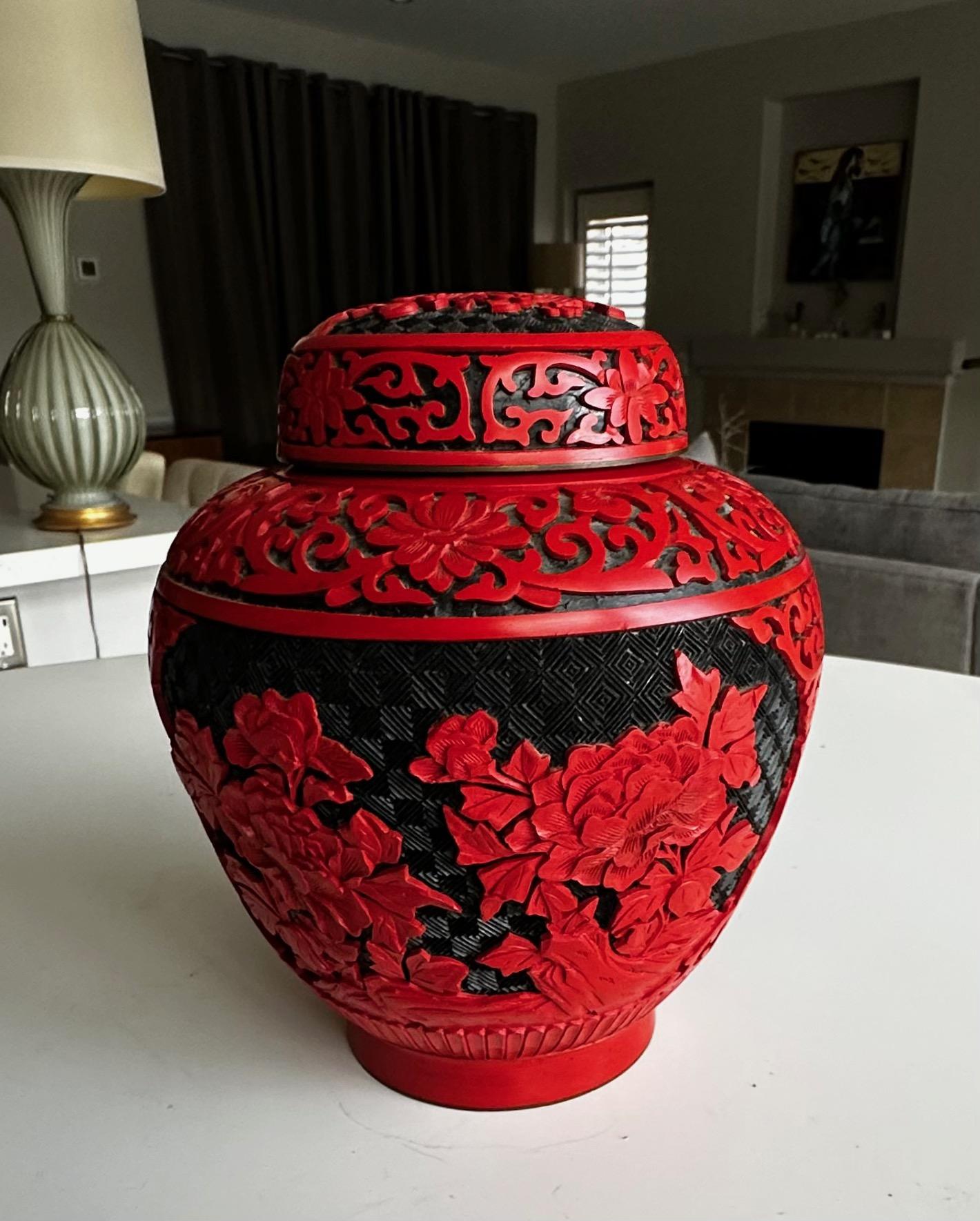 Mid-20th Century Chinese Cinnabar Lacquered Lidded Vase For Sale