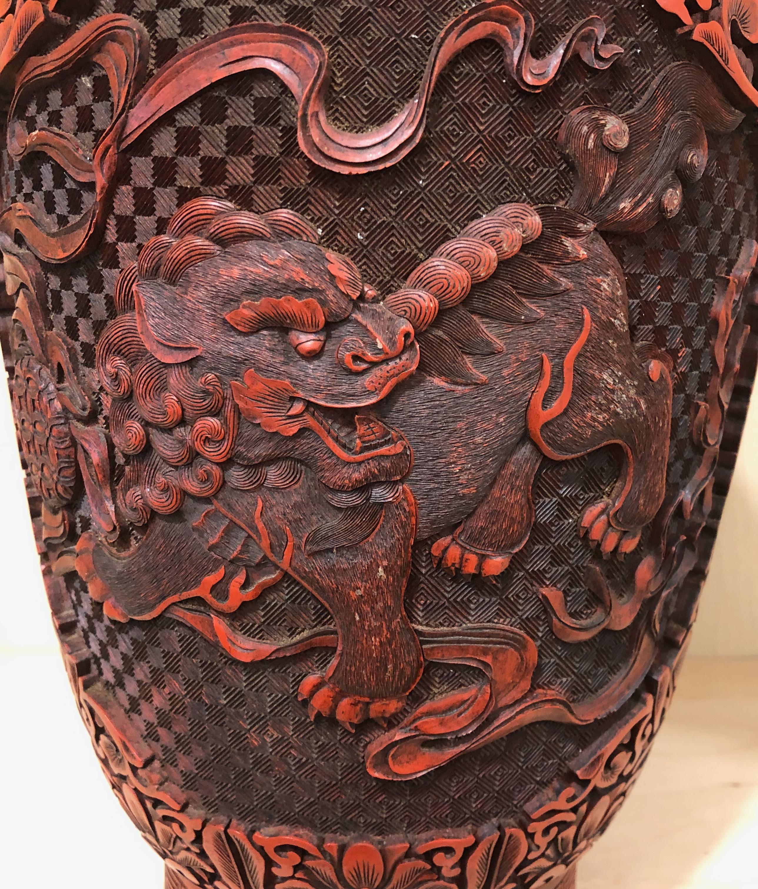 Chinese Cinnabar Vase with Finely Carved Foo Dogs, 19th Century 1