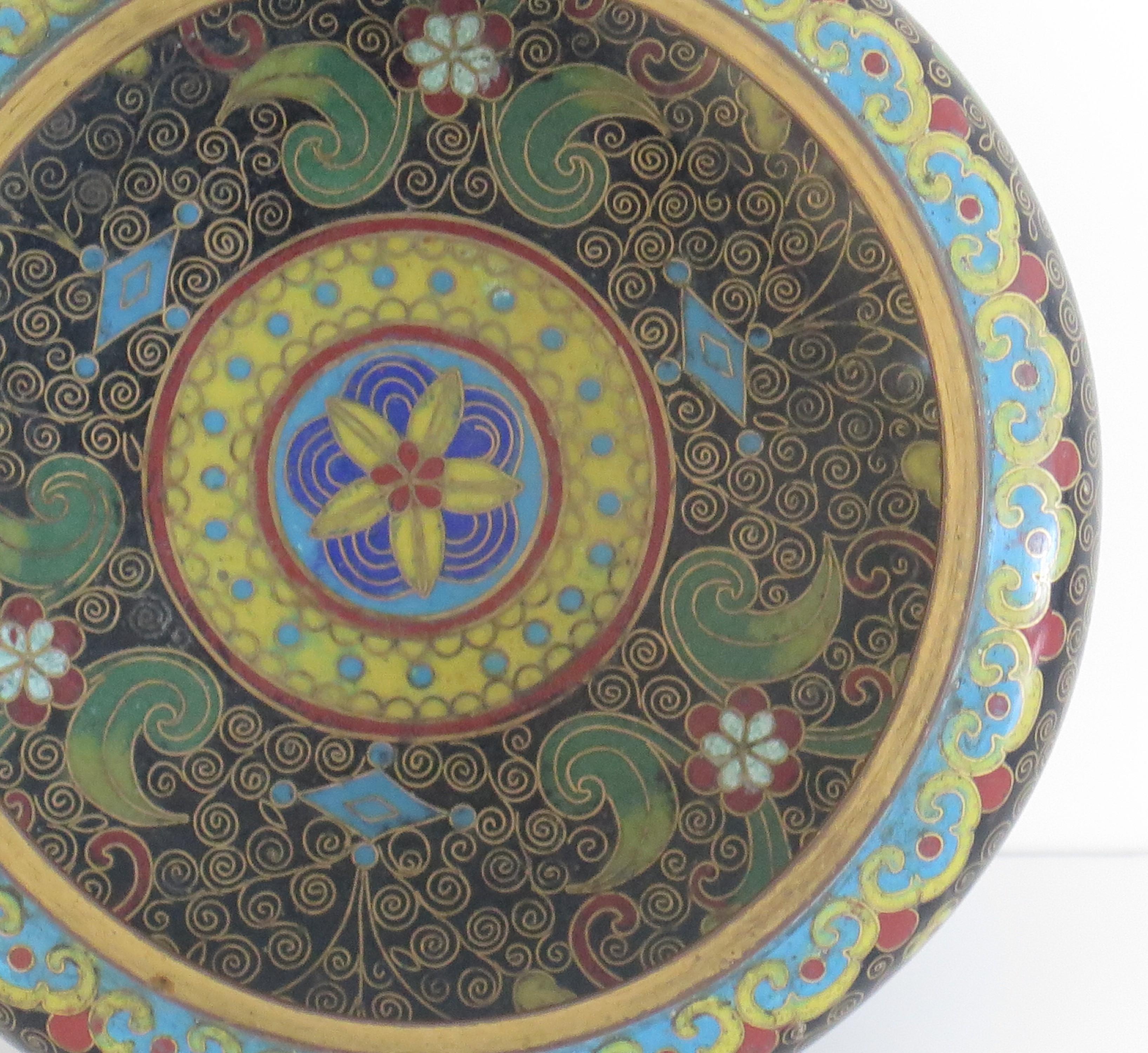 Chinese Cloisonné Bowl with Ruji head borders, Qing Circa 1840 For Sale 1