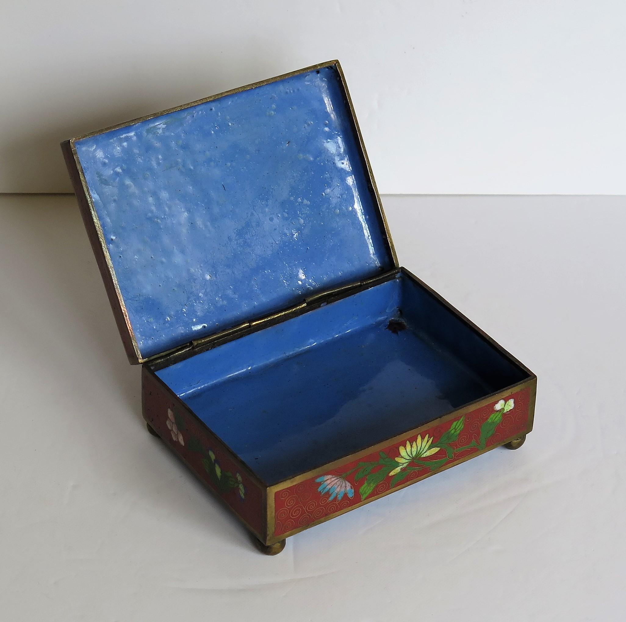 Chinese Cloisonné Box on Bun Feet with Hinged Lid, Late Qing Dynasty, circa 1900 6