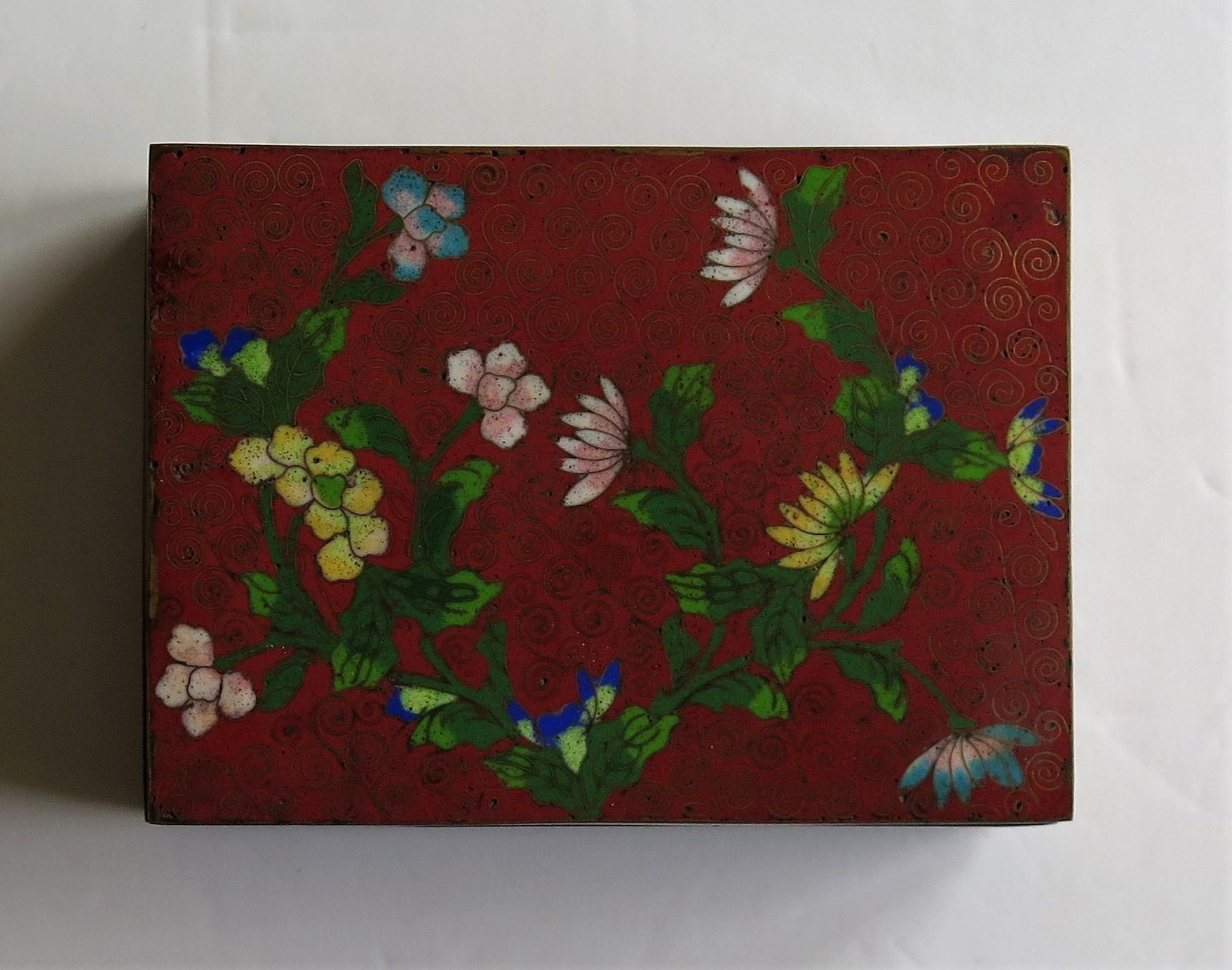 20th Century Chinese Cloisonné Box on Bun Feet with Hinged Lid, Late Qing Dynasty, circa 1900