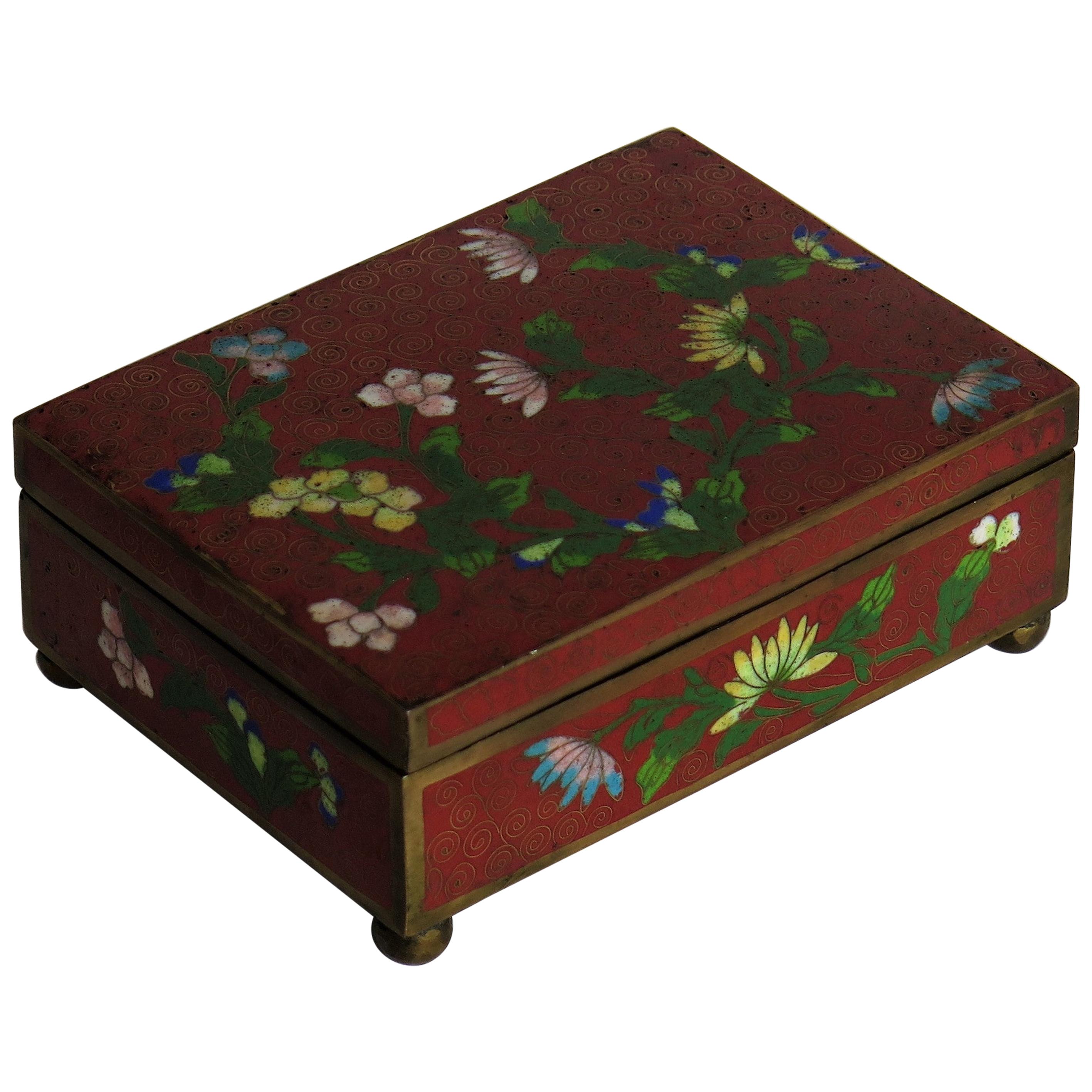 Chinese Cloisonné Box on Bun Feet with Hinged Lid, Late Qing Dynasty, circa 1900
