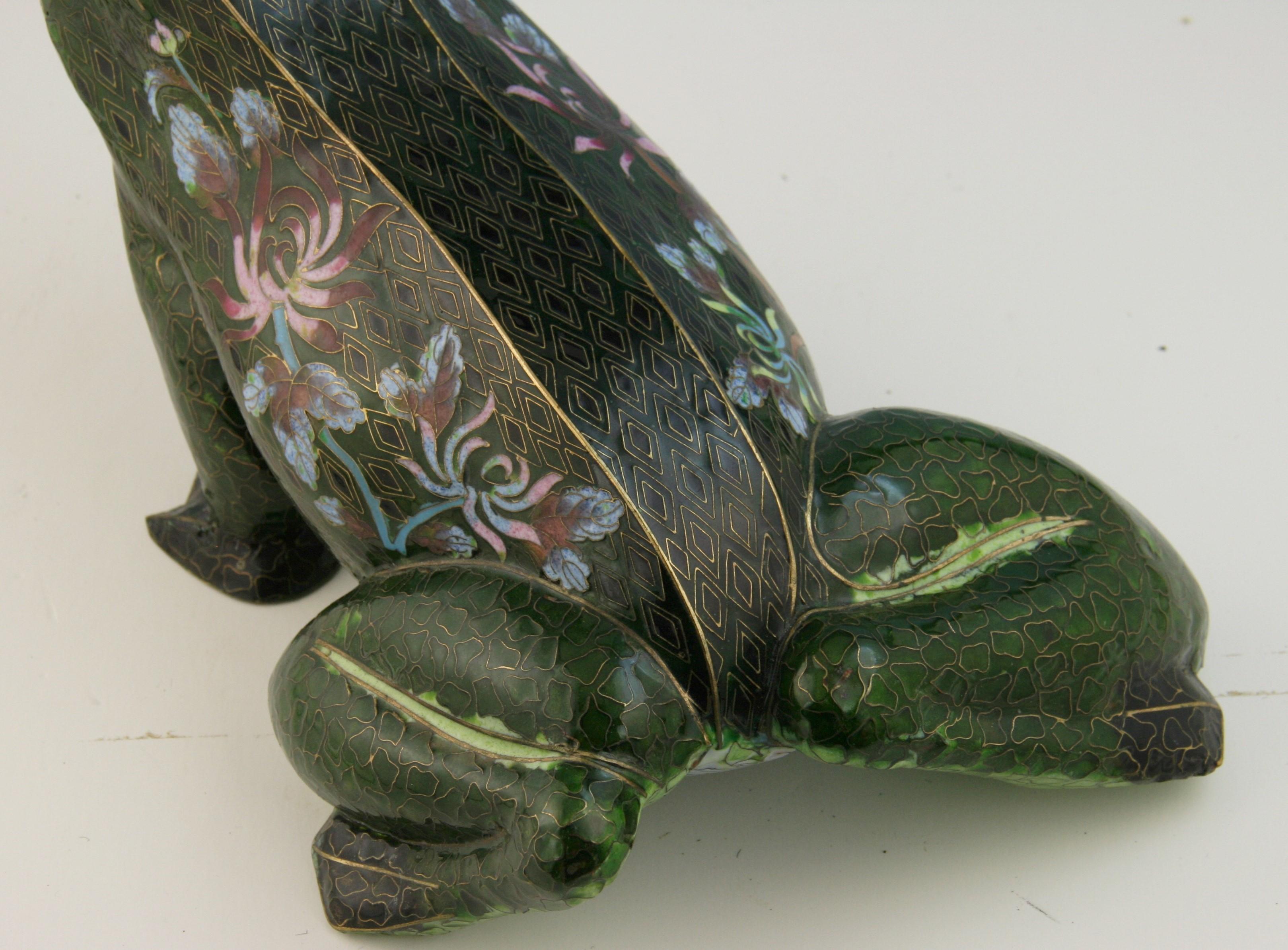 Japanese  Cloisonne' Brass and Enamel Oversized Frog In Good Condition For Sale In Douglas Manor, NY