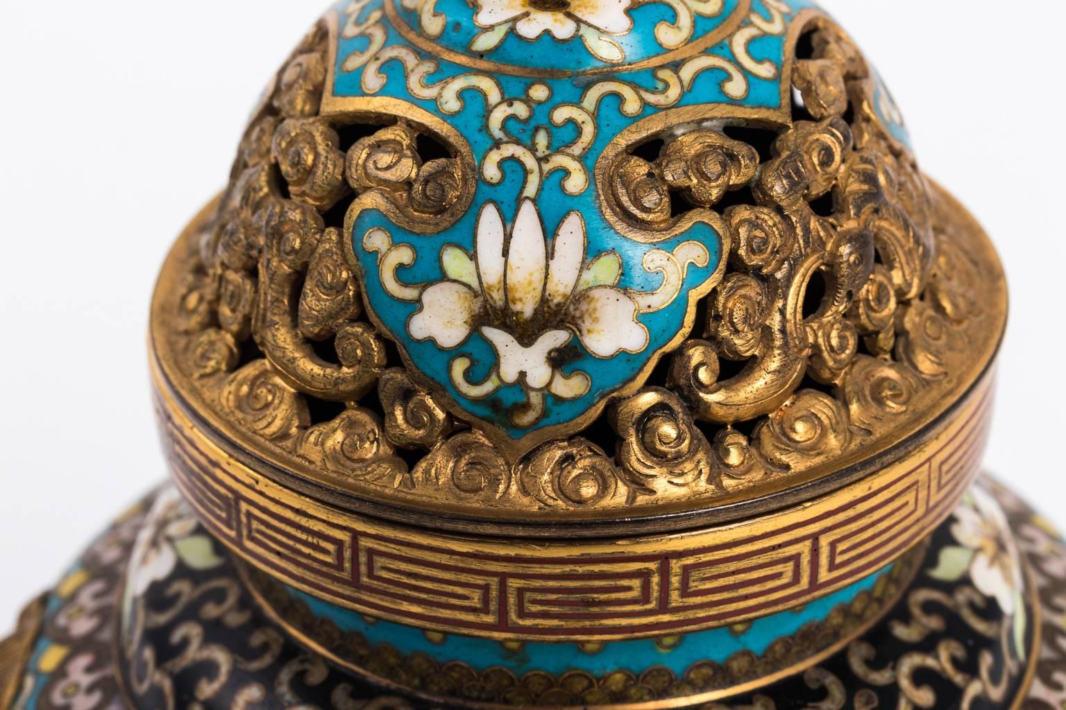 Chinese Cloisonne Censer In Good Condition For Sale In Stamford, CT