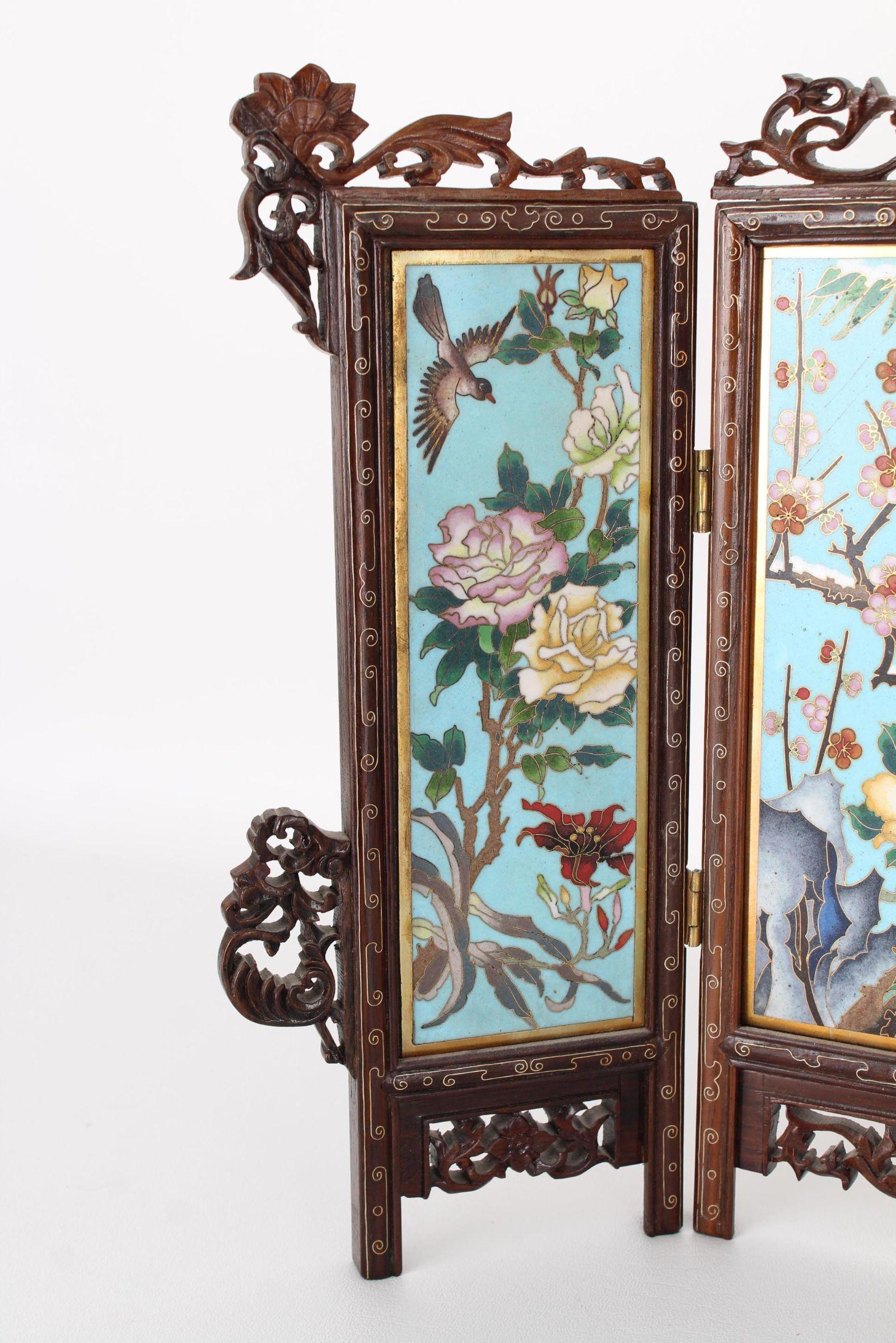 Cloissoné Chinese Cloisonne Enamel and Hardwood Table Screen with Birds Motif