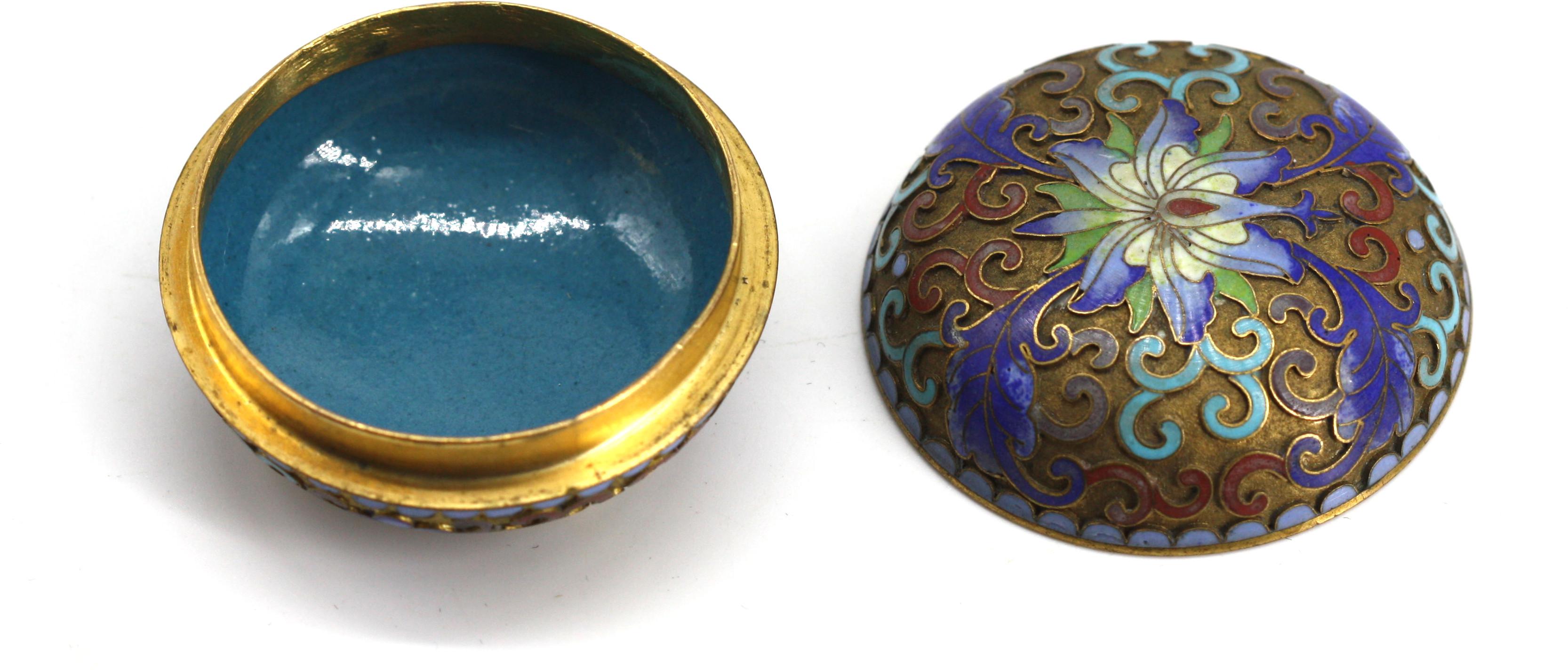 Chinese Cloisonne Enamel Box For Sale 1