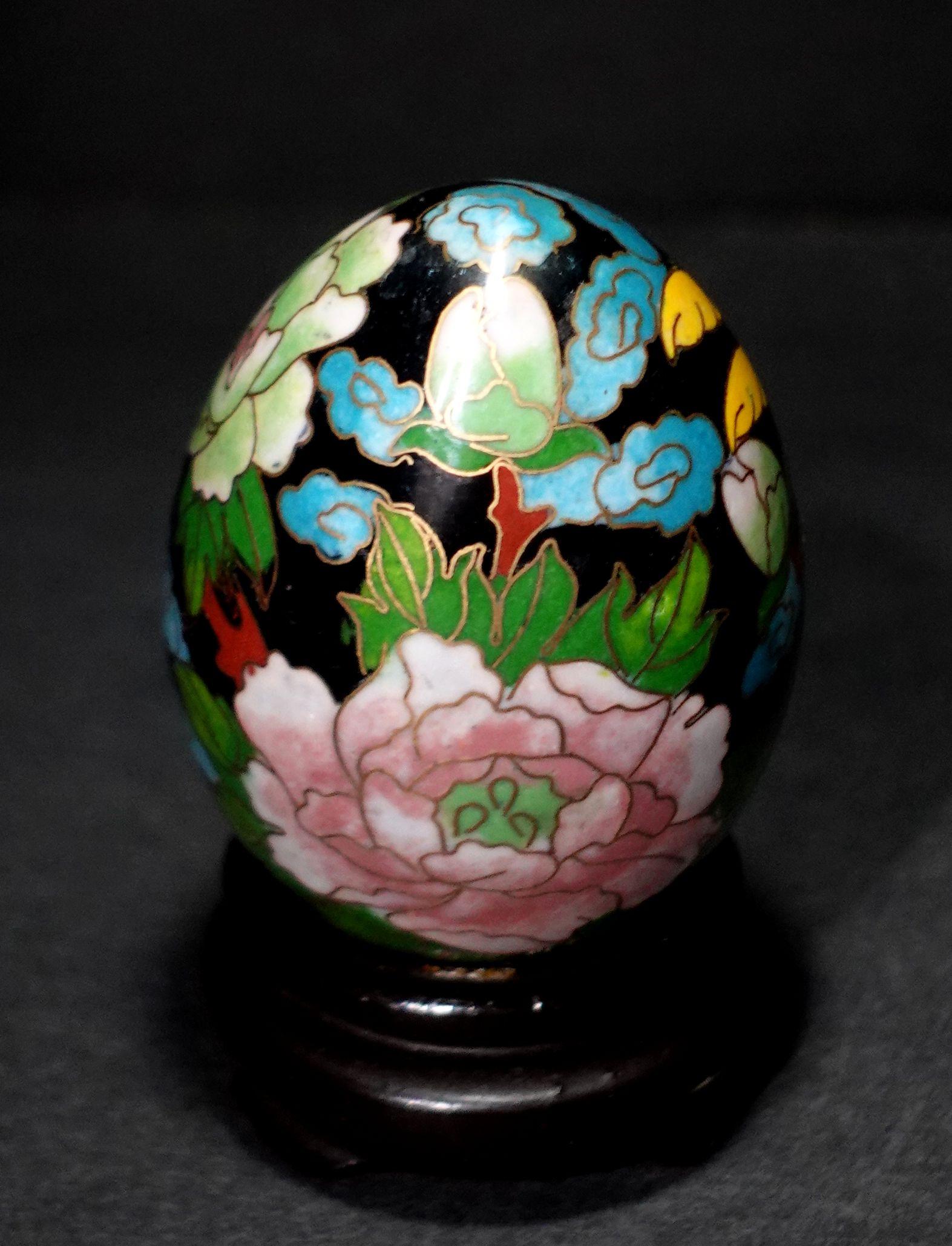 chinese egg with bird
