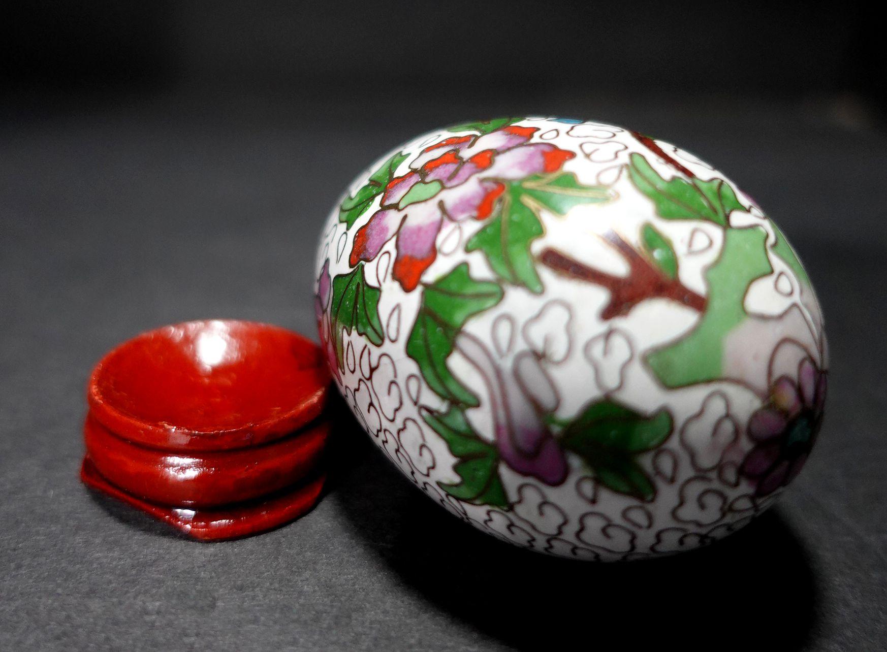 Chinese Cloisonné Enamel Egg 
