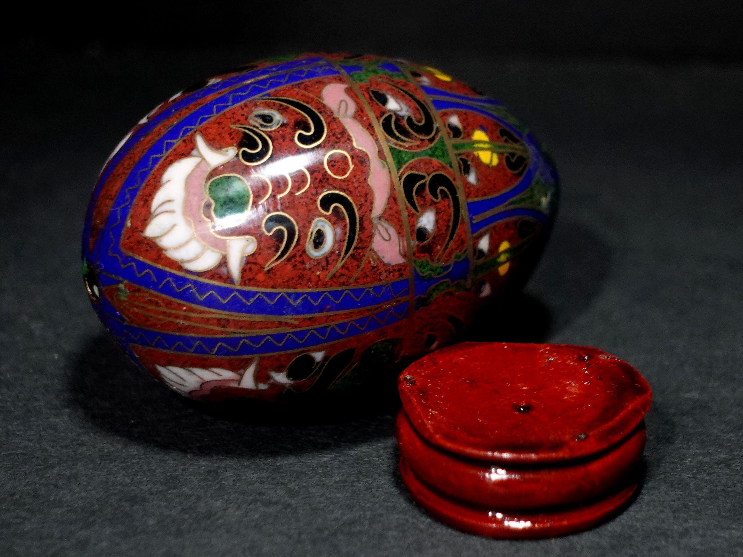 Cloissoné Chinese Cloisonné Enamel Egg 