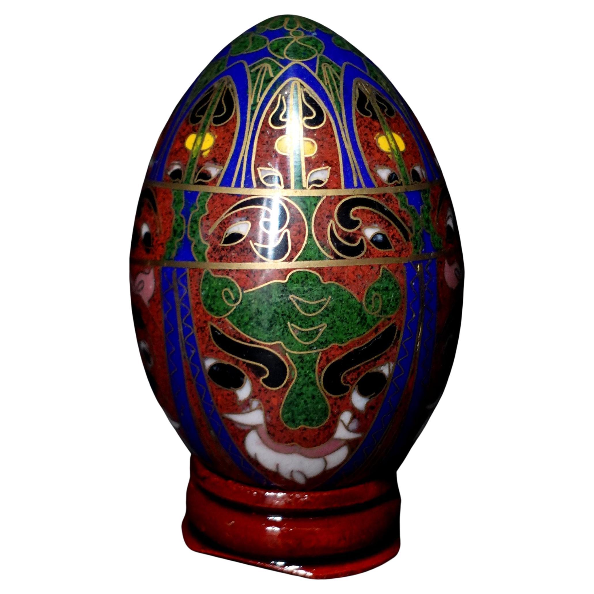 Chinese Cloisonné Enamel Egg "Flowers" with Wood Stand, Early 20 Century #6 For Sale