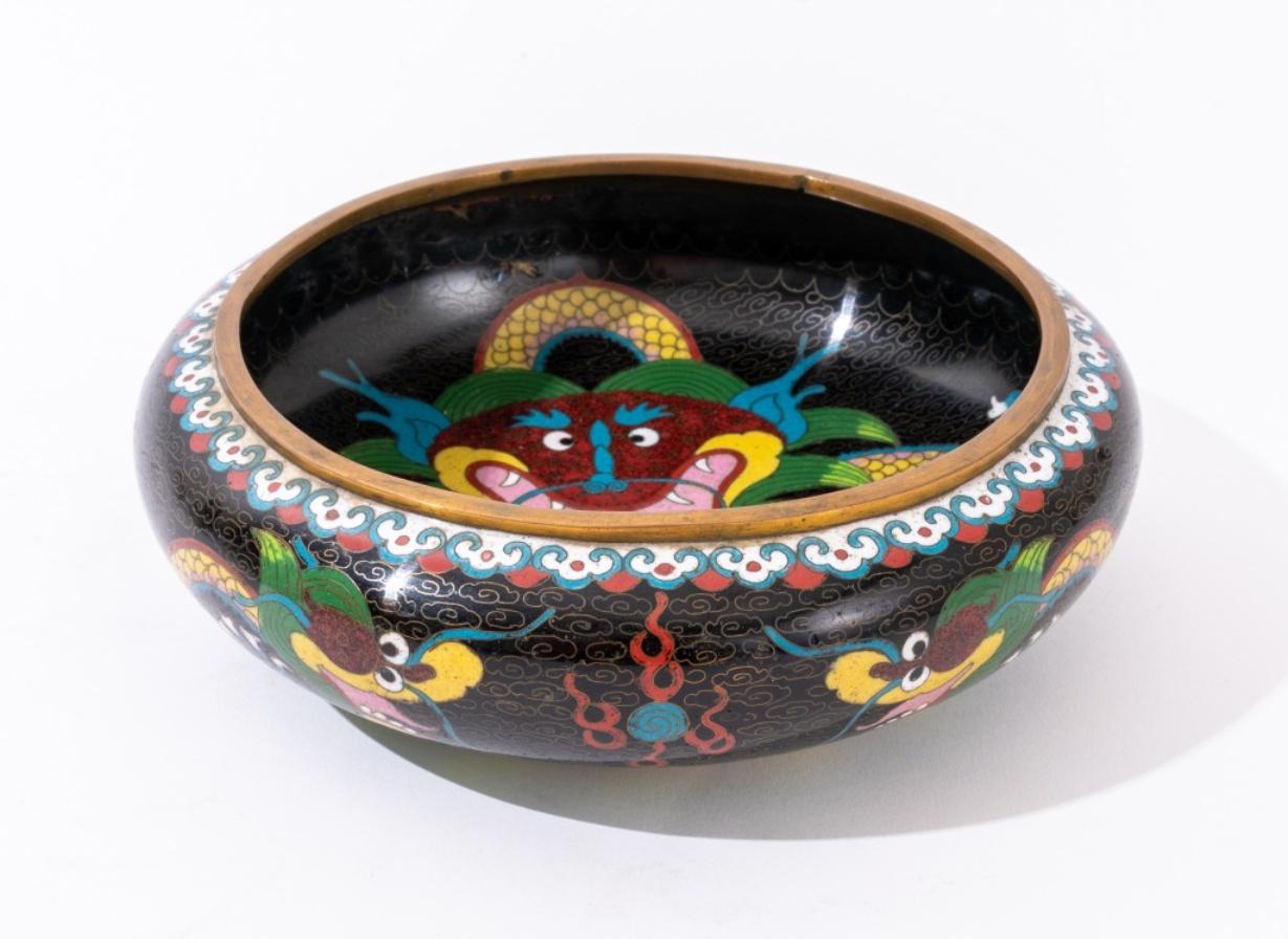 Chinese Cloisonne Enamel Vase & Center Bowls, Set of 3 In Good Condition For Sale In New York, NY