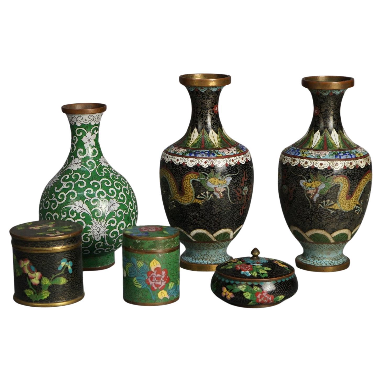 Chinesische Cloisonne emaillierte Gefäße - Drei Vasen und drei Kanister C1920 im Angebot