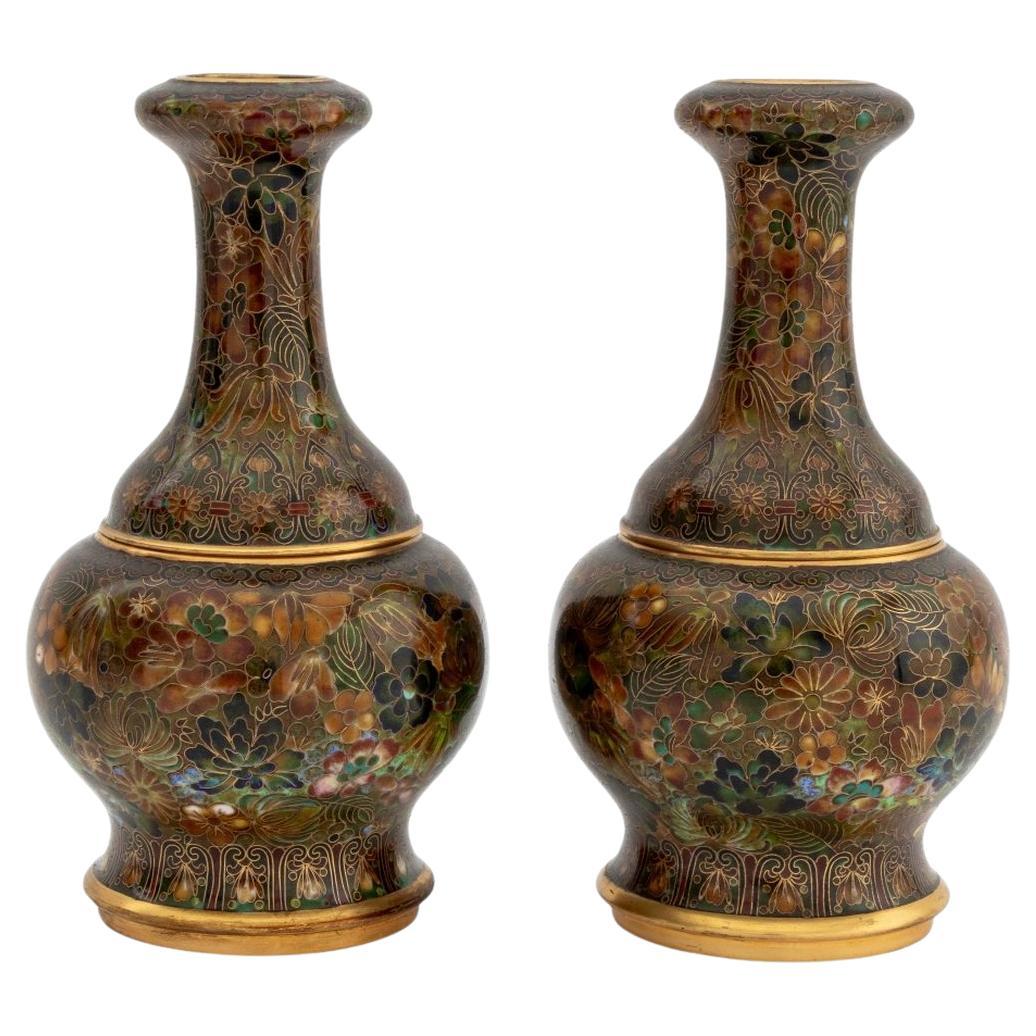 Vasi cinesi cloisonne a testa d'aglio, coppia