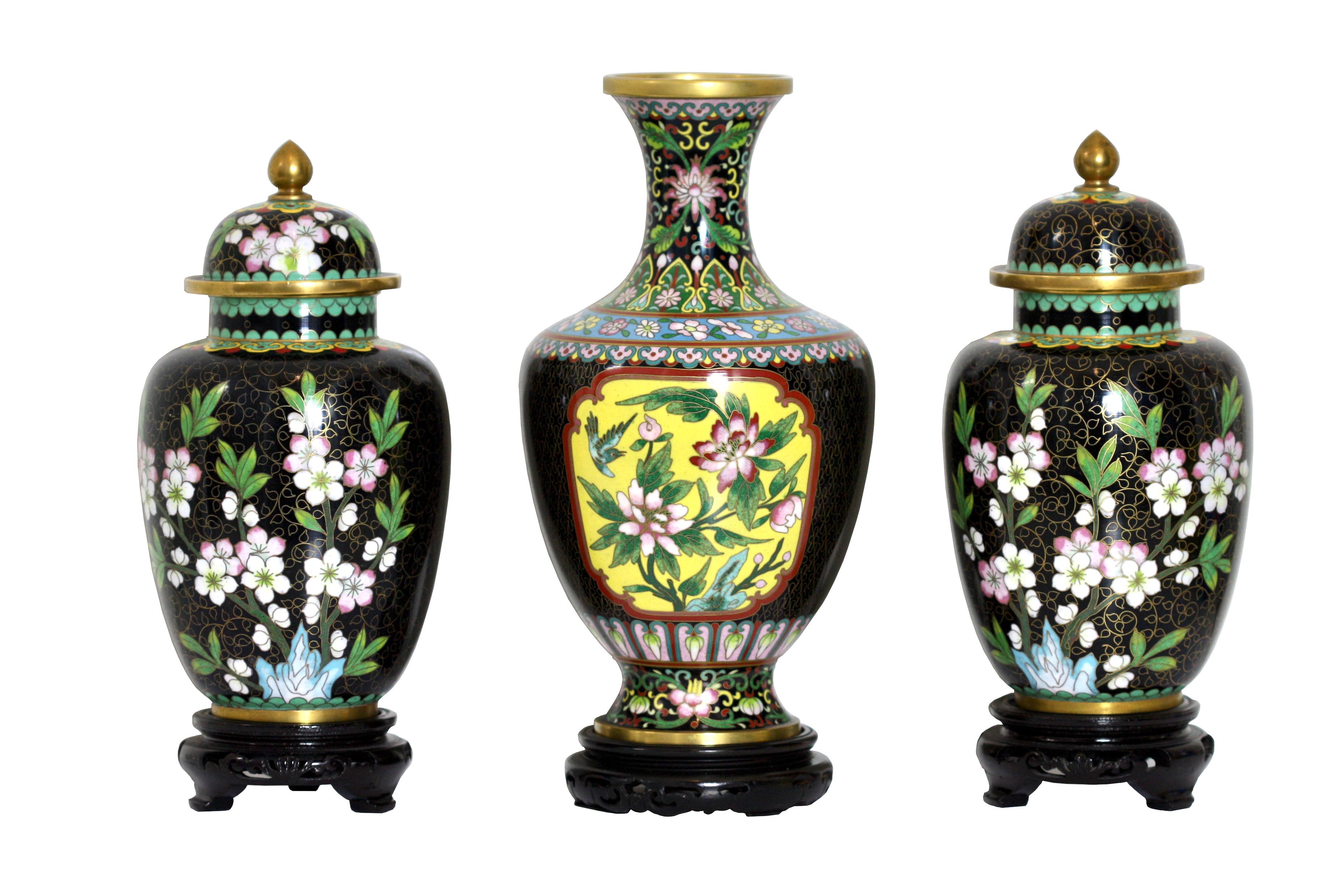 Chinese cloisonne garniture set For Sale 5