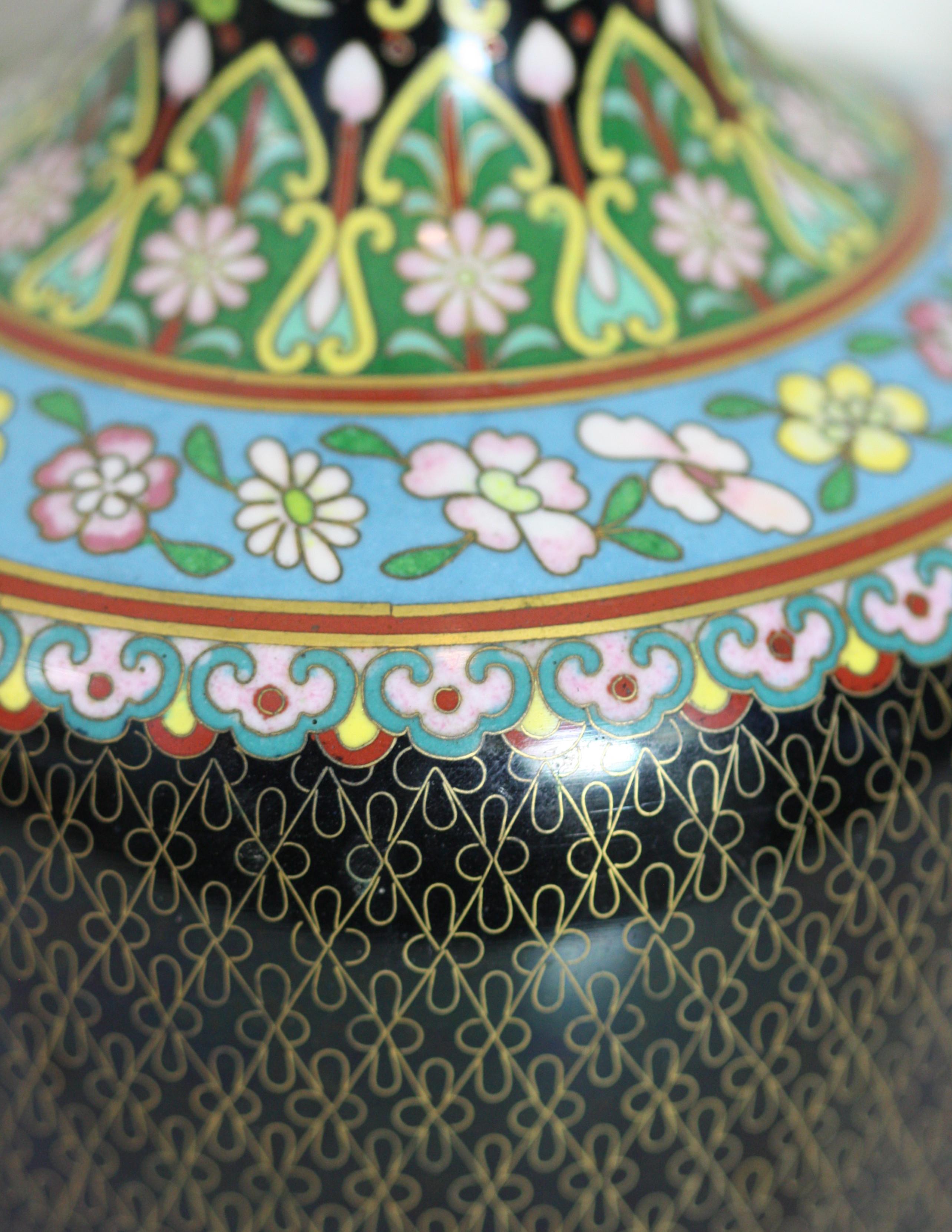 Chinese cloisonne garniture set For Sale 1