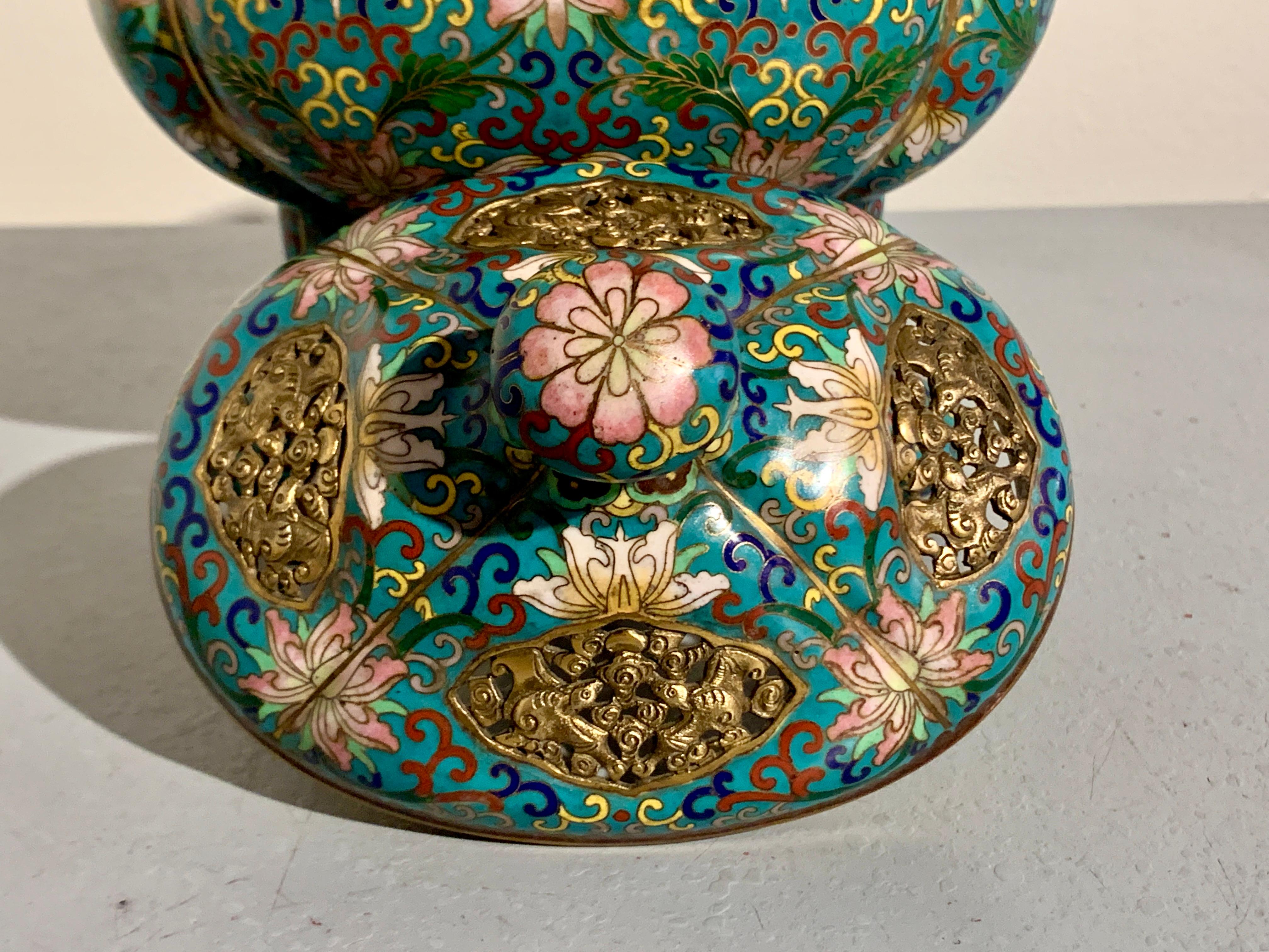 Quemador de incienso chino de cloisonné, hacia 1960, China en venta 2
