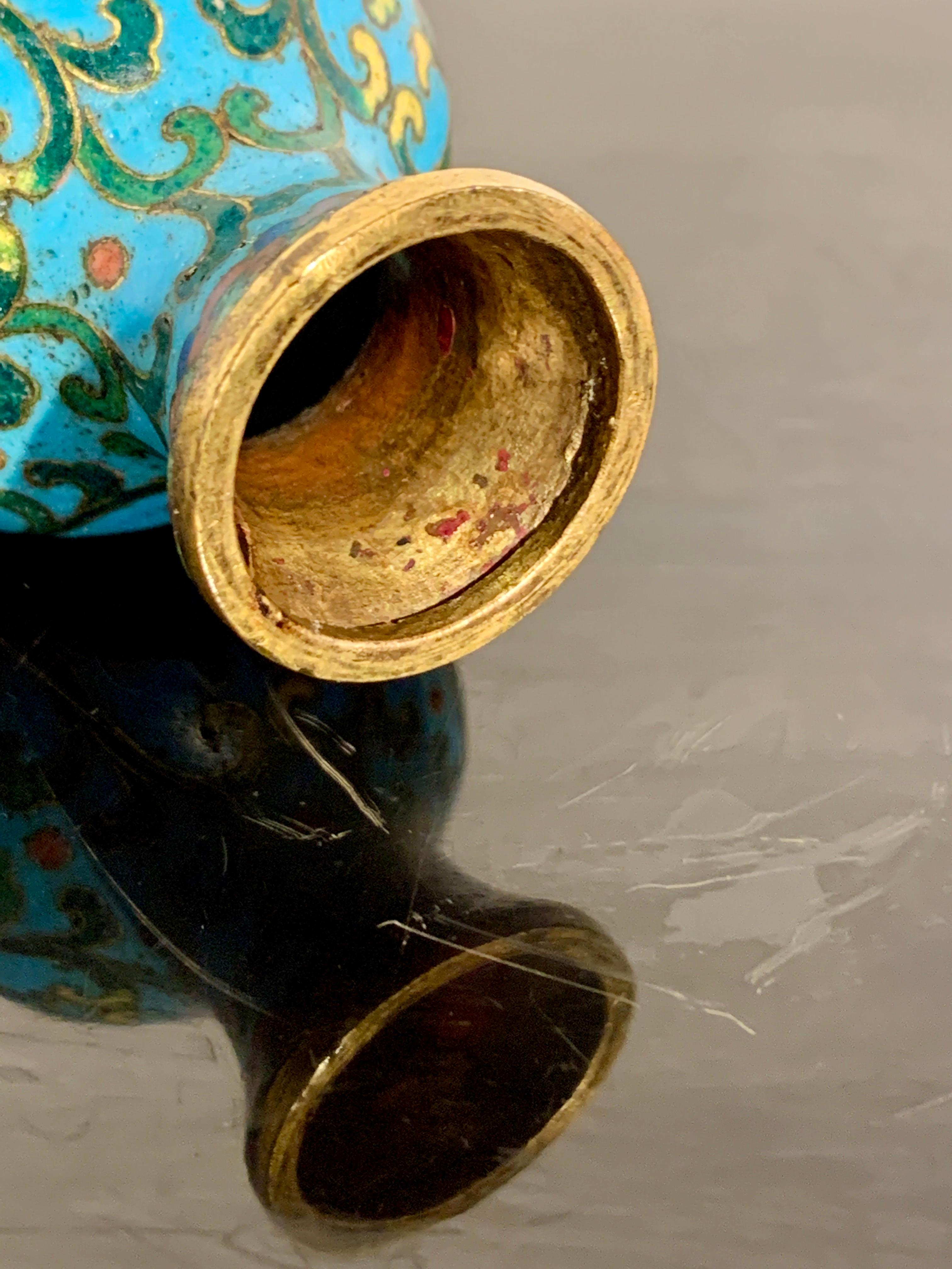 Chinesische Cloisonné-Vase für Räucherstäbchen, Qing Dynasty, 18./19. Jahrhundert, China im Angebot 5