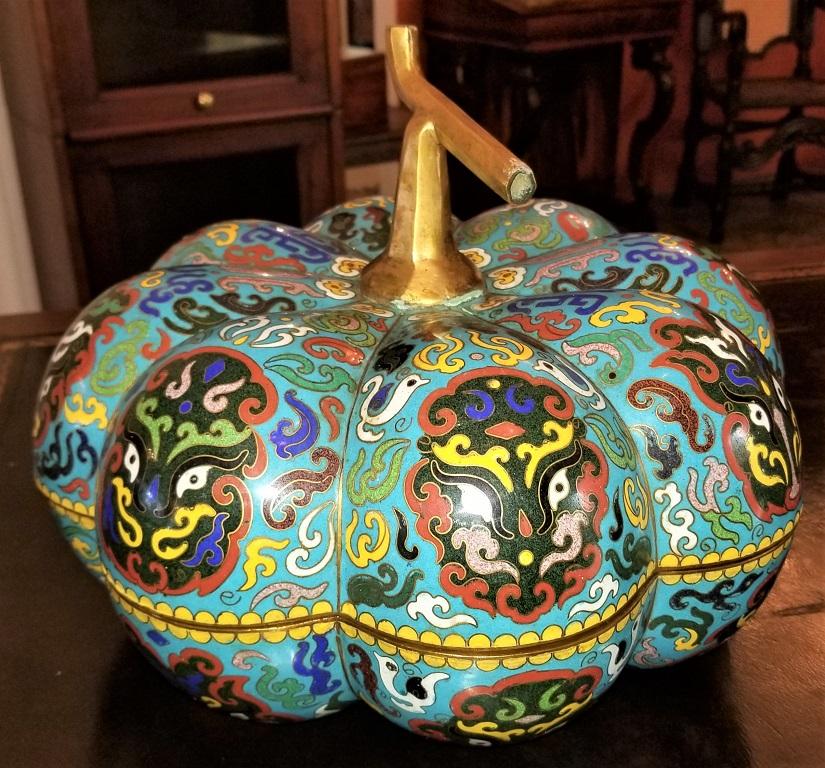 Chinese Cloisonne Pumpkin Lidded Box In Good Condition In Dallas, TX