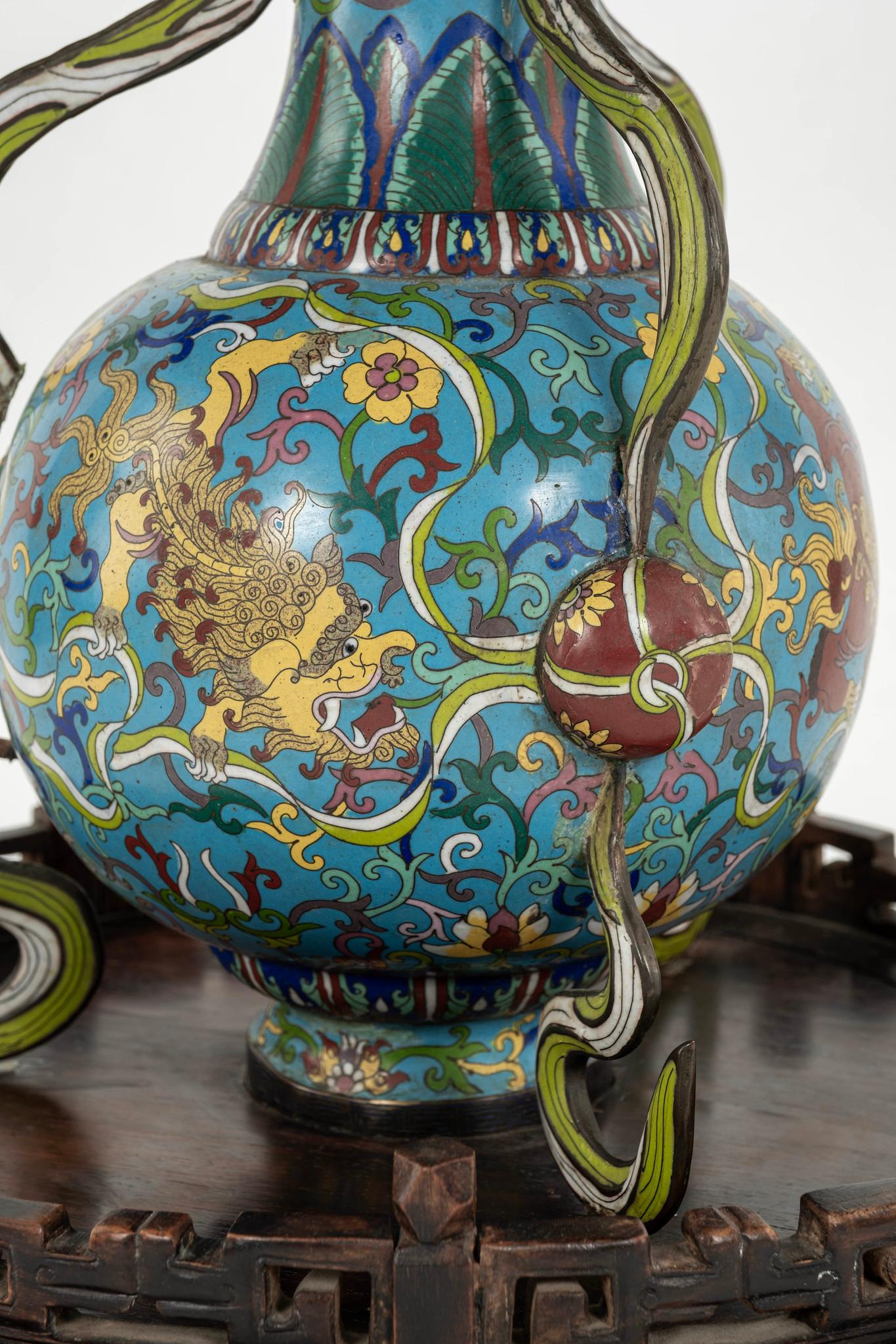 Table cloisonnée chinoise Bon état - En vente à Houston, TX