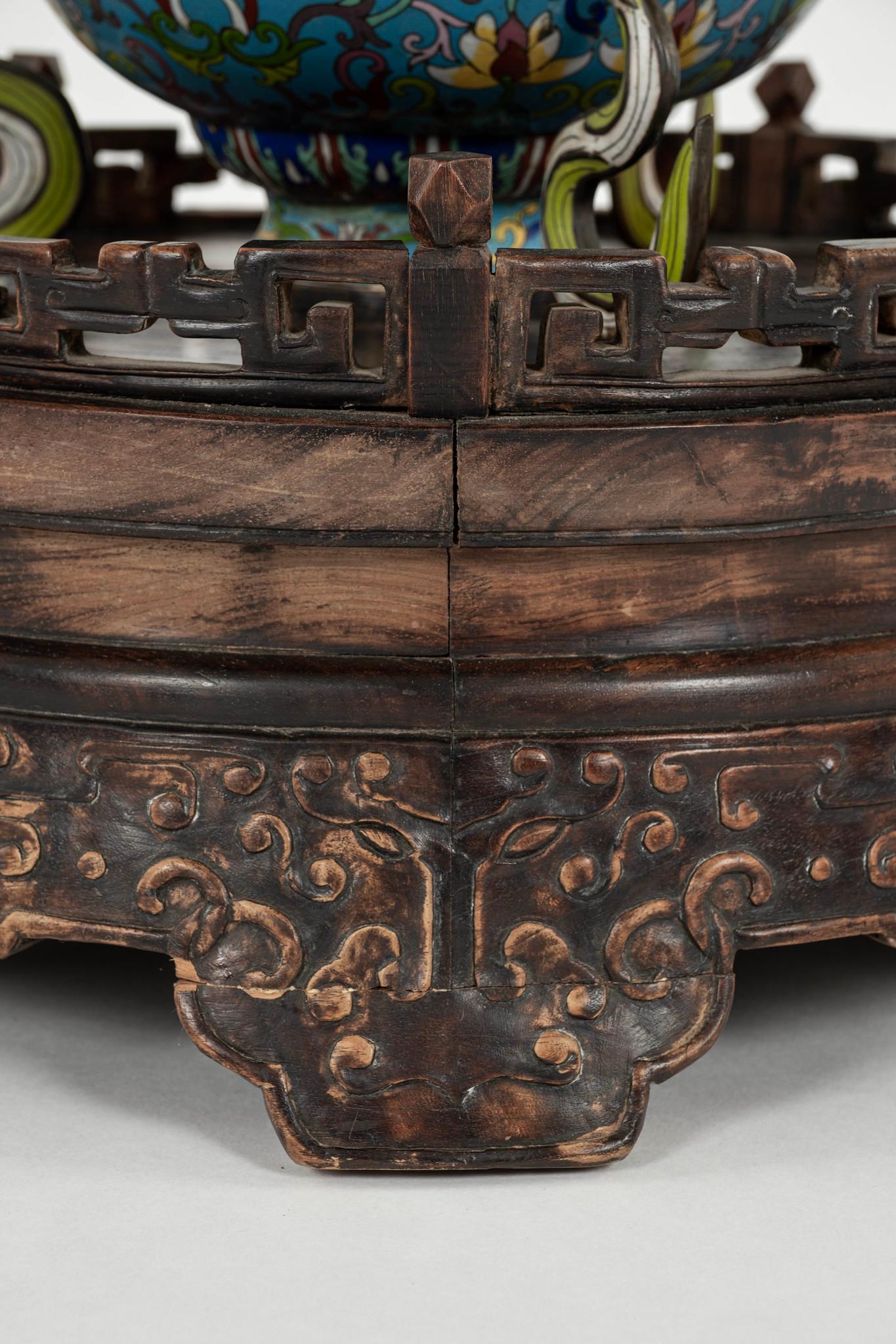 Table cloisonnée chinoise en vente 2