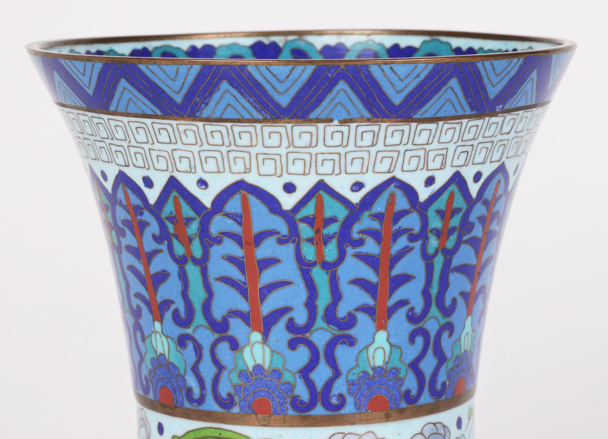 Vase chinois cloisonné en forme de trompette à motifs floraux bleus 5