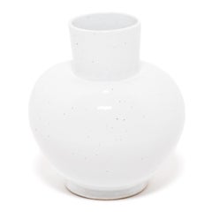 Chinese Cloud White Bottleneck Vase