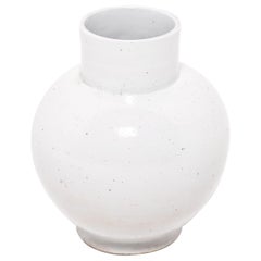 Chinesische Wolkenvase mit weißem Rollkragen