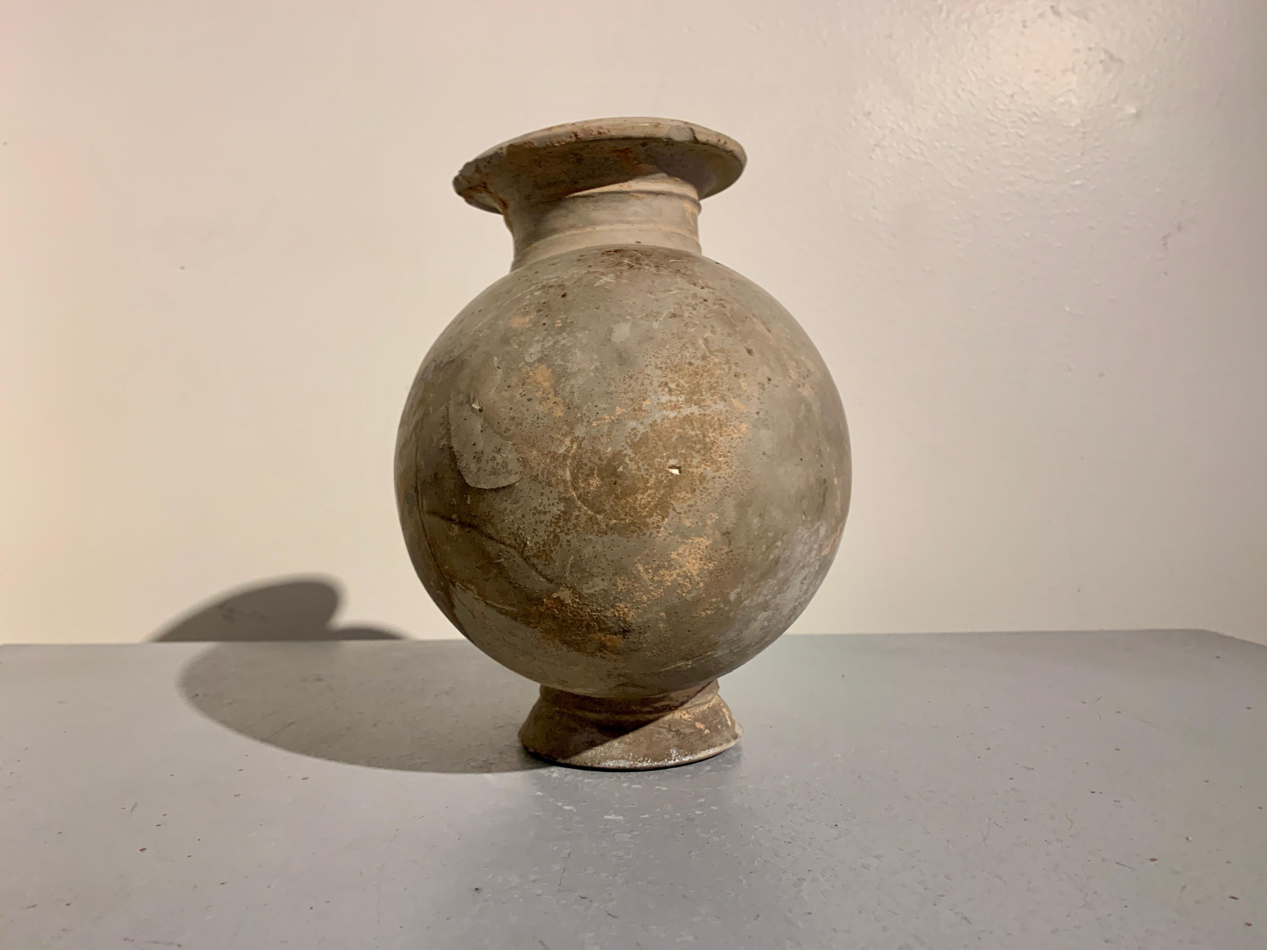 Chinese Cocoon Jar, Burnished Gray Pottery, Western Han Dynasty, China In Good Condition For Sale In Austin, TX
