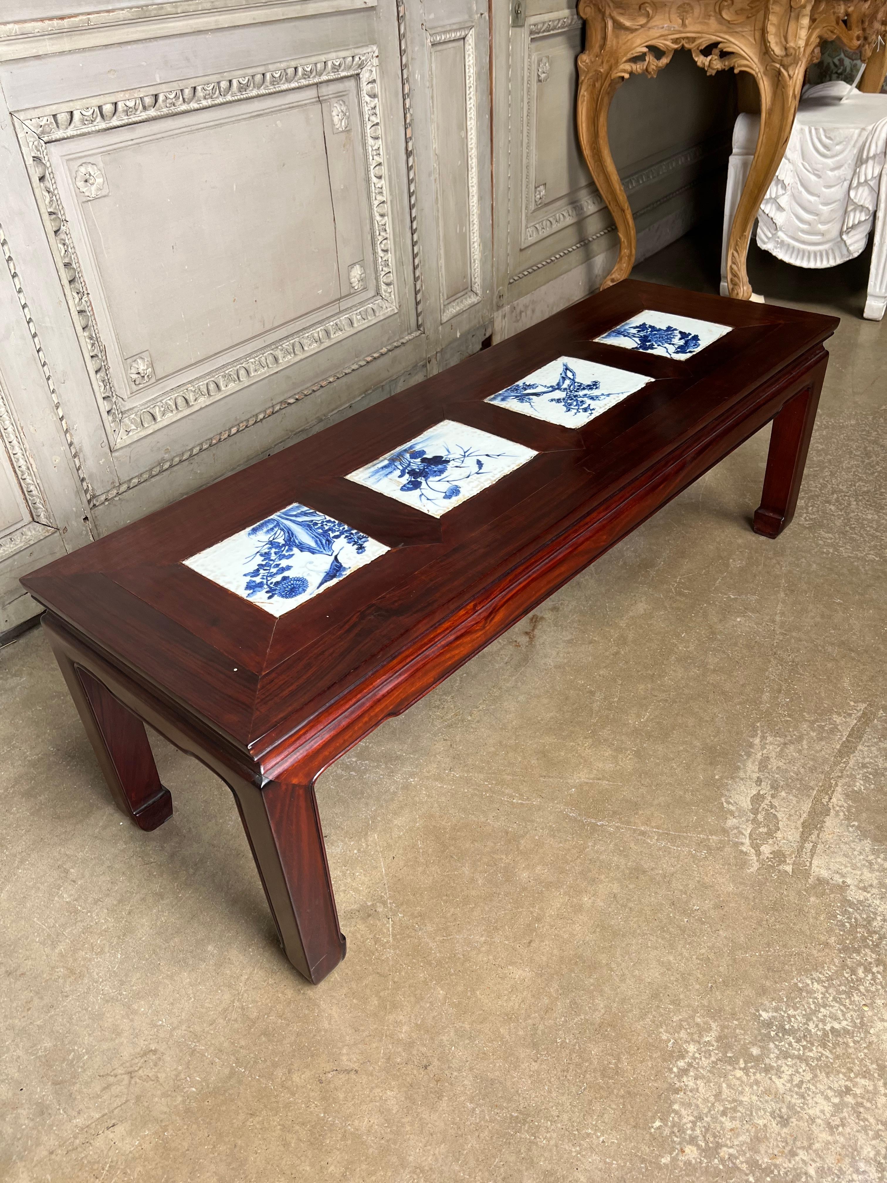 Chinese Coffee Table with 19th Century Blue and White Tiles For Sale 7